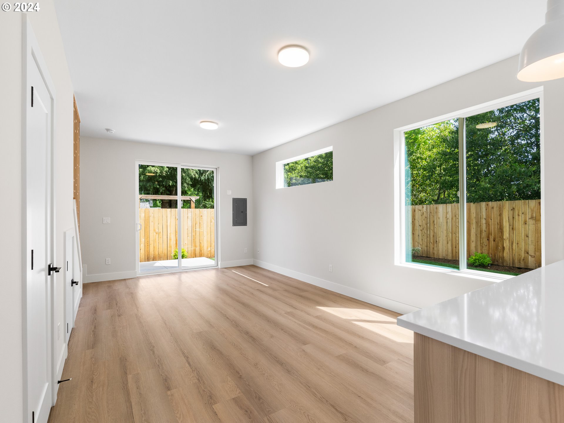 9060 N Buchanan AVE 1