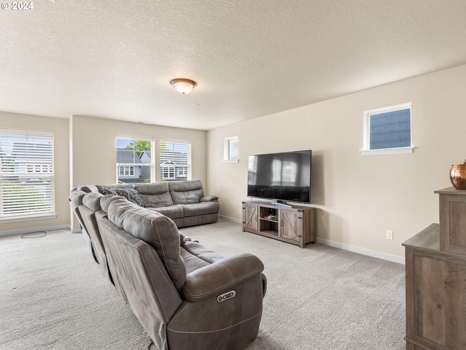 29029 SW VILLEBOIS DR