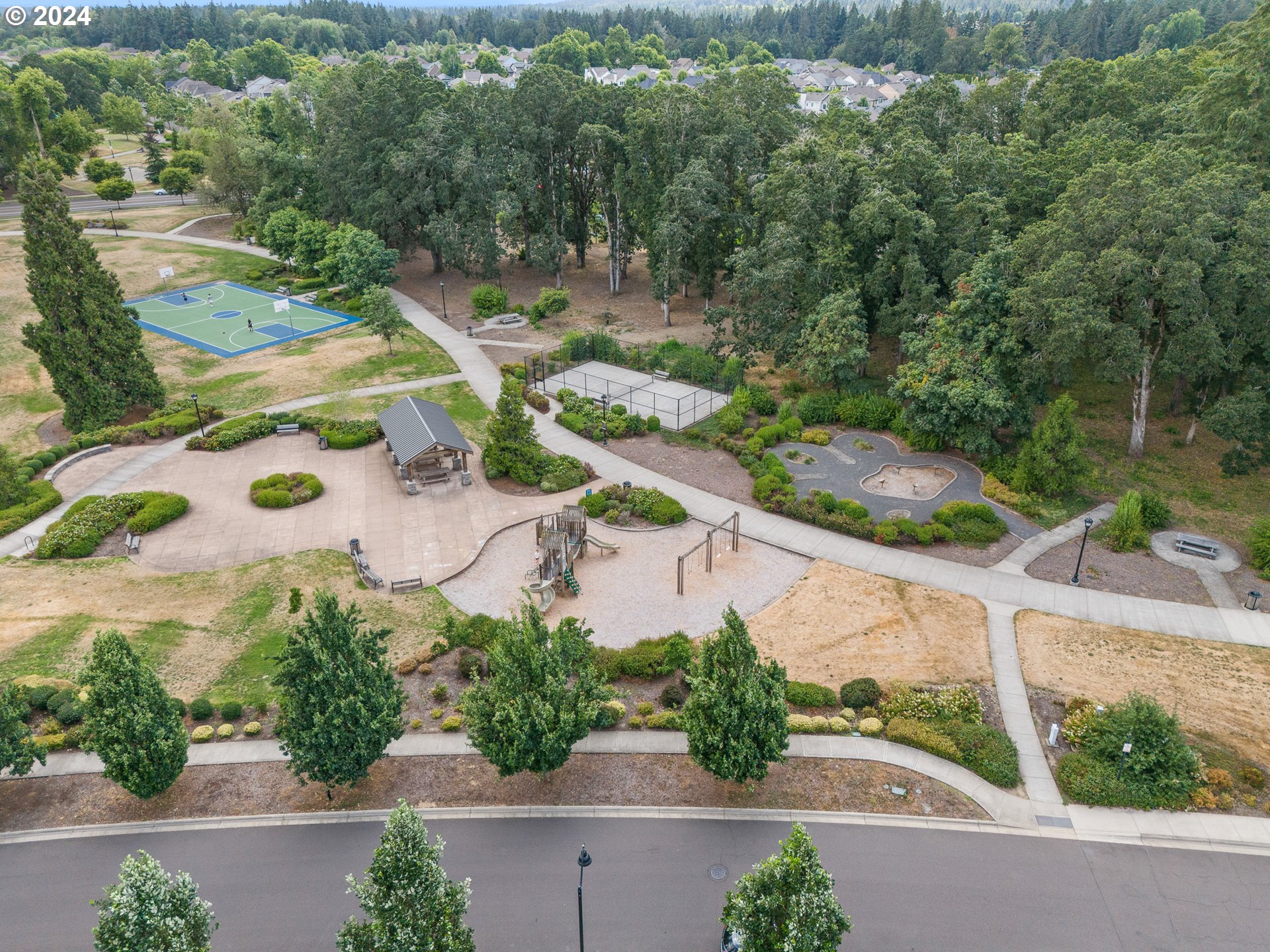 29029 SW VILLEBOIS DR