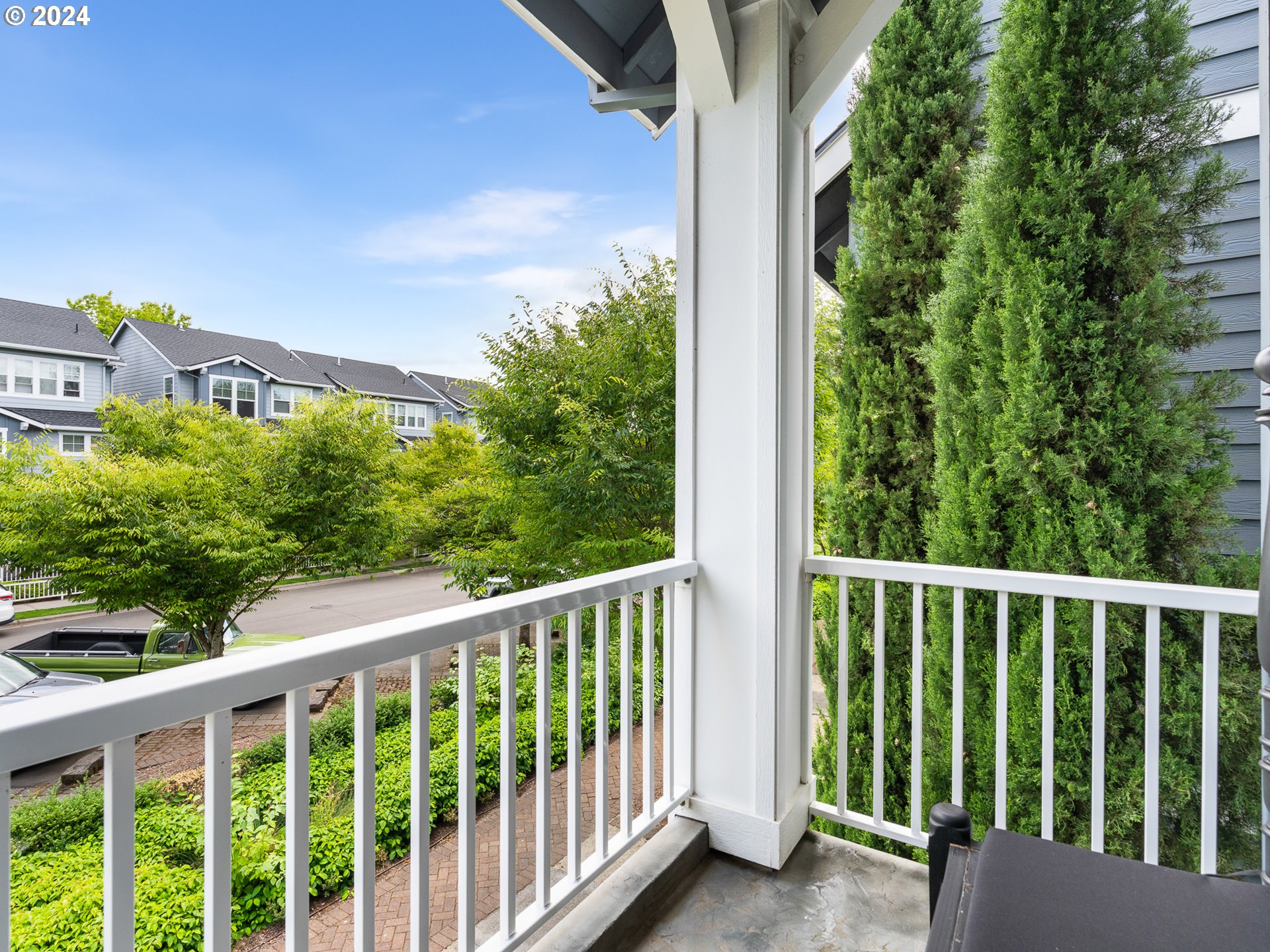 29029 SW VILLEBOIS DR