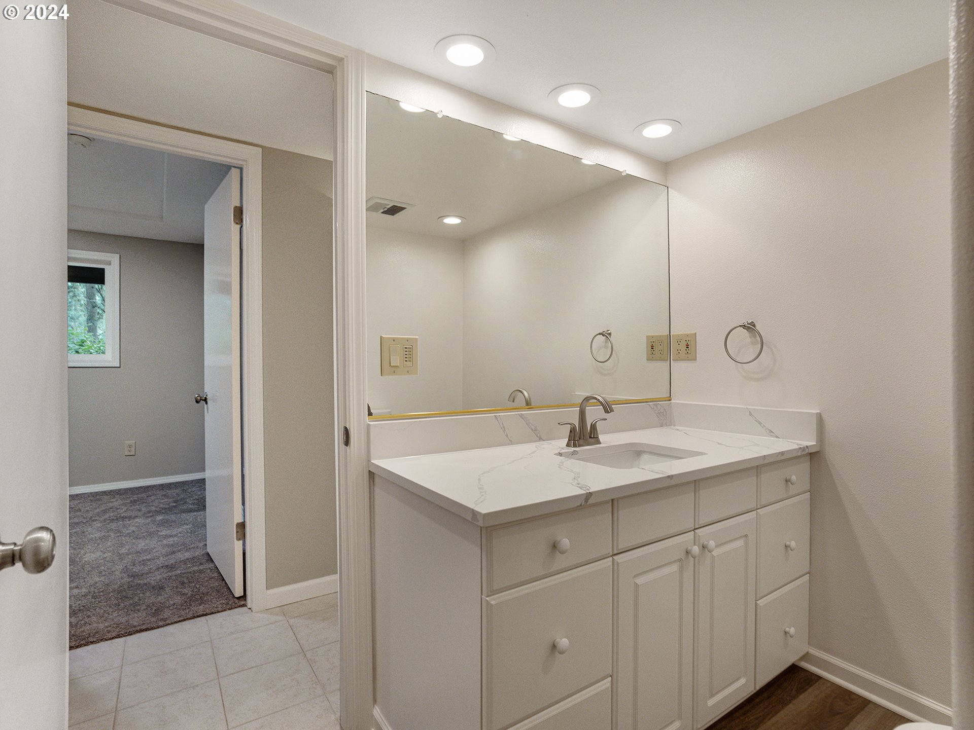 9990 SW KILLARNEY LN