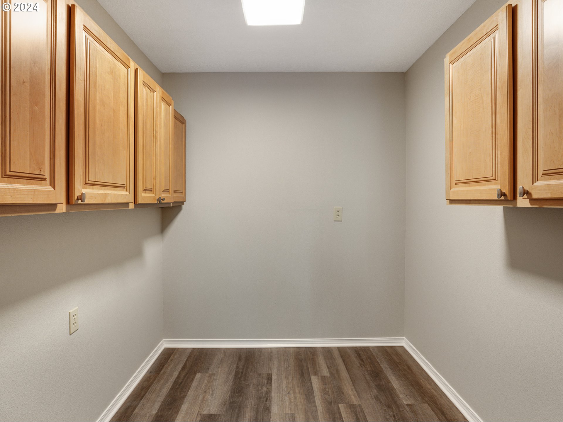 9990 SW KILLARNEY LN