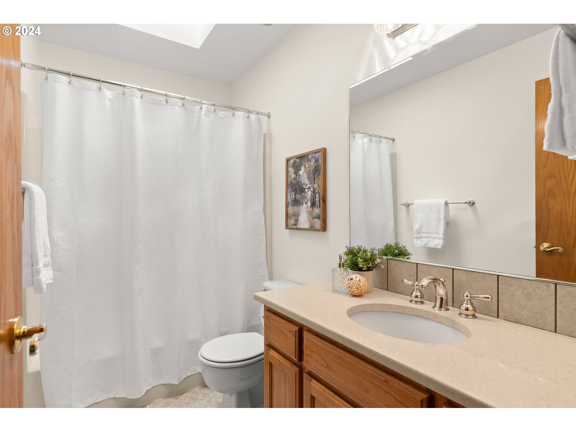 16748 NE SAN RAFAEL DR