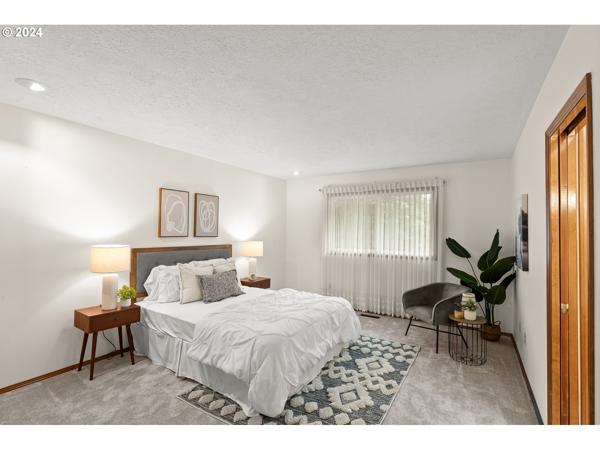 16748 NE SAN RAFAEL DR