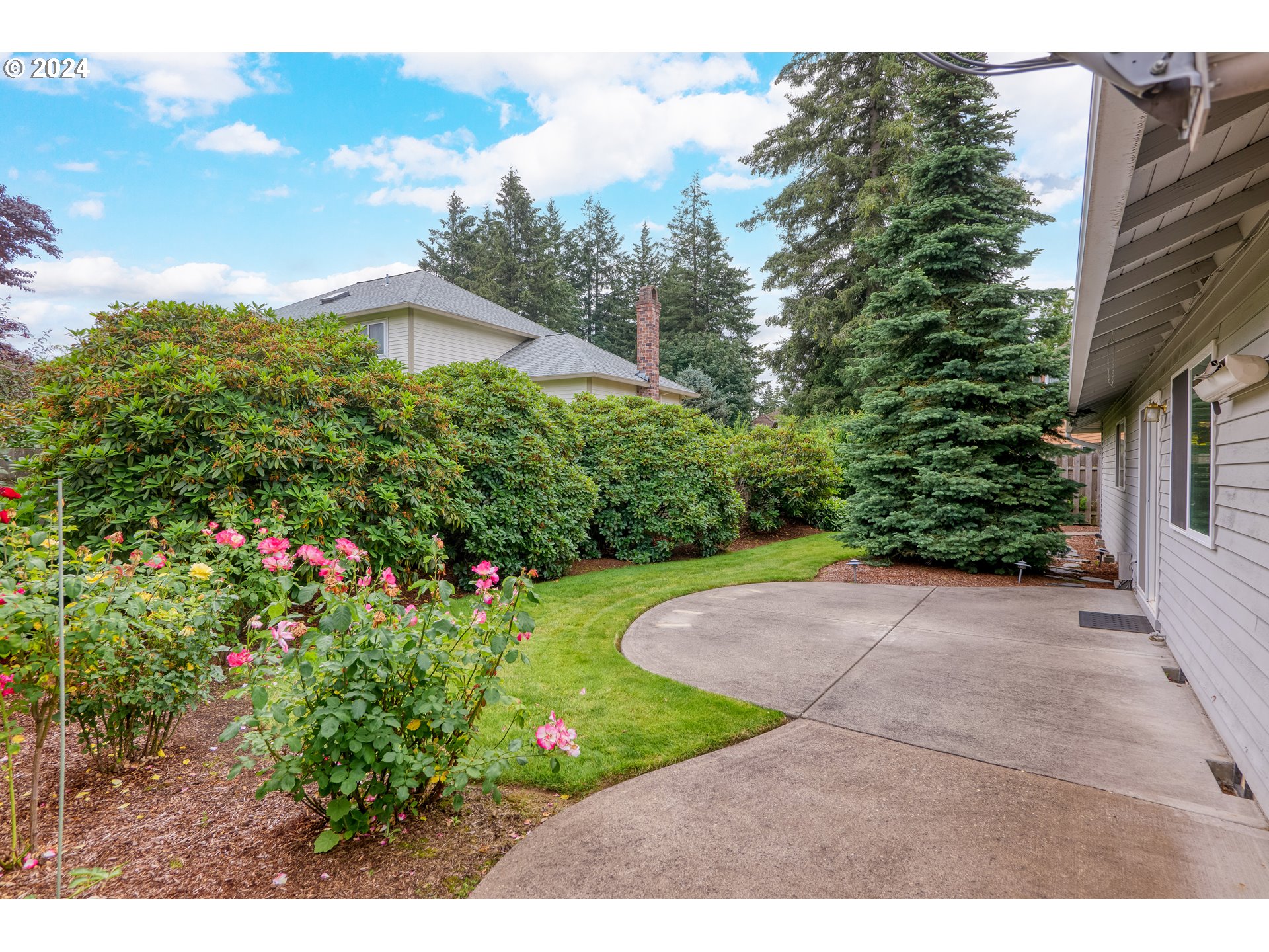 16748 NE SAN RAFAEL DR