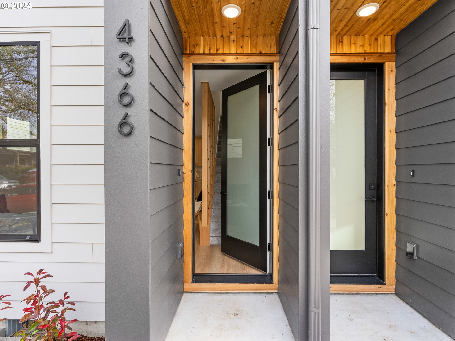 4366 N Gantenbein AVE 1