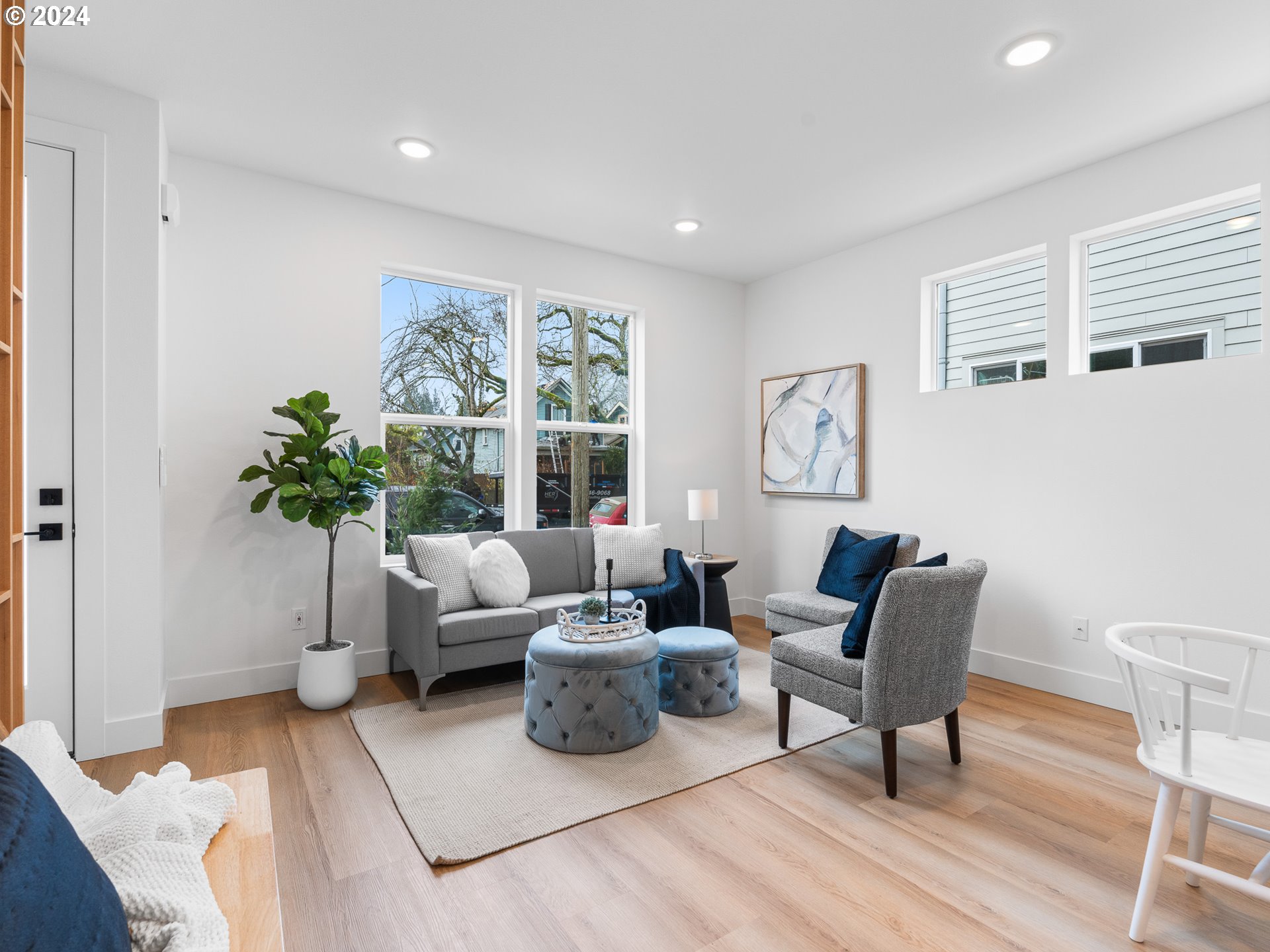 4366 N Gantenbein AVE 1