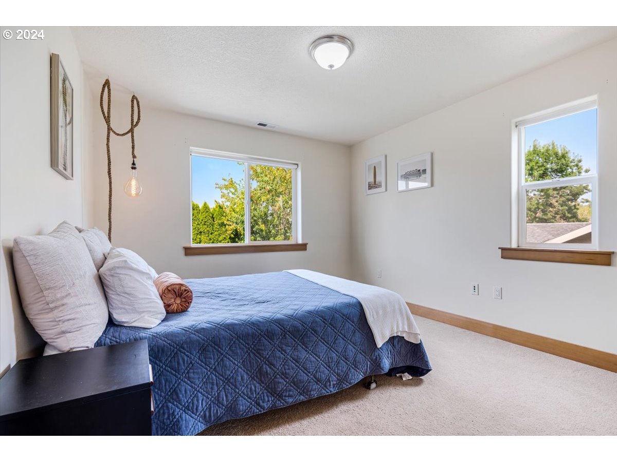 453 SW IDA ST, McMinnville