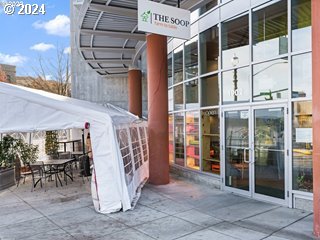 1811 NW COUCH ST 406