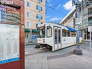 1811 NW COUCH ST 406