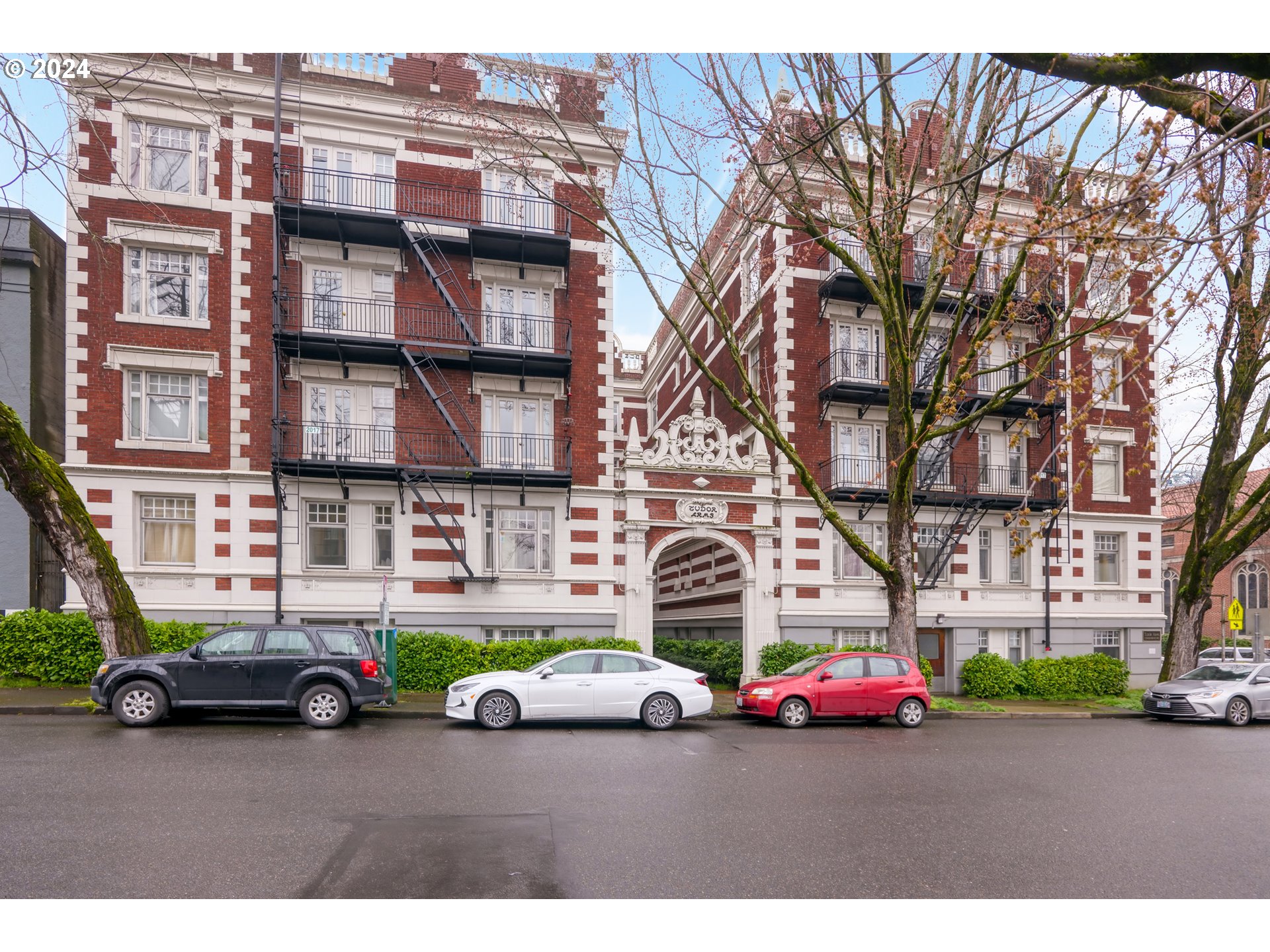 1811 NW COUCH ST 406