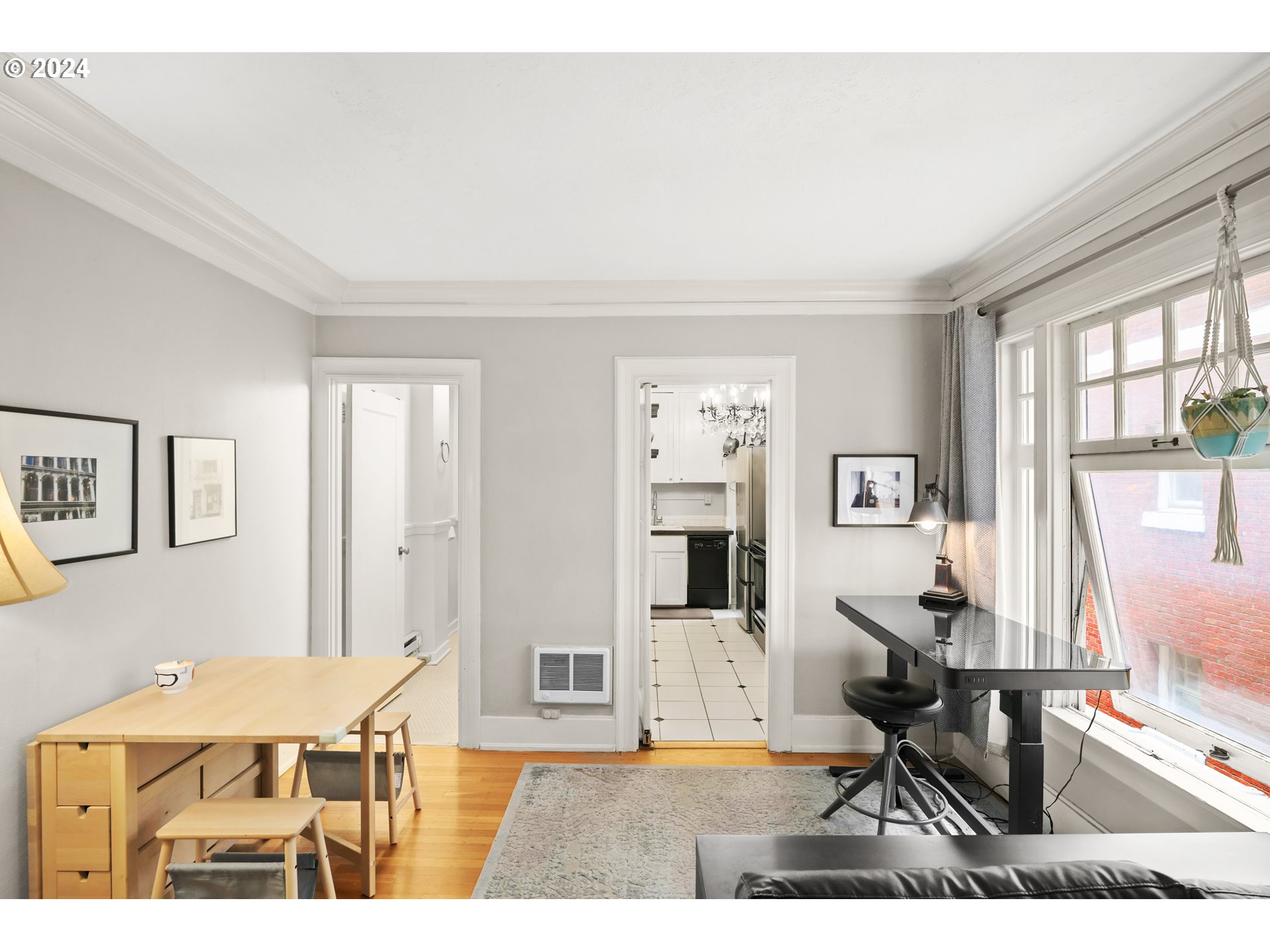 1811 NW COUCH ST 406