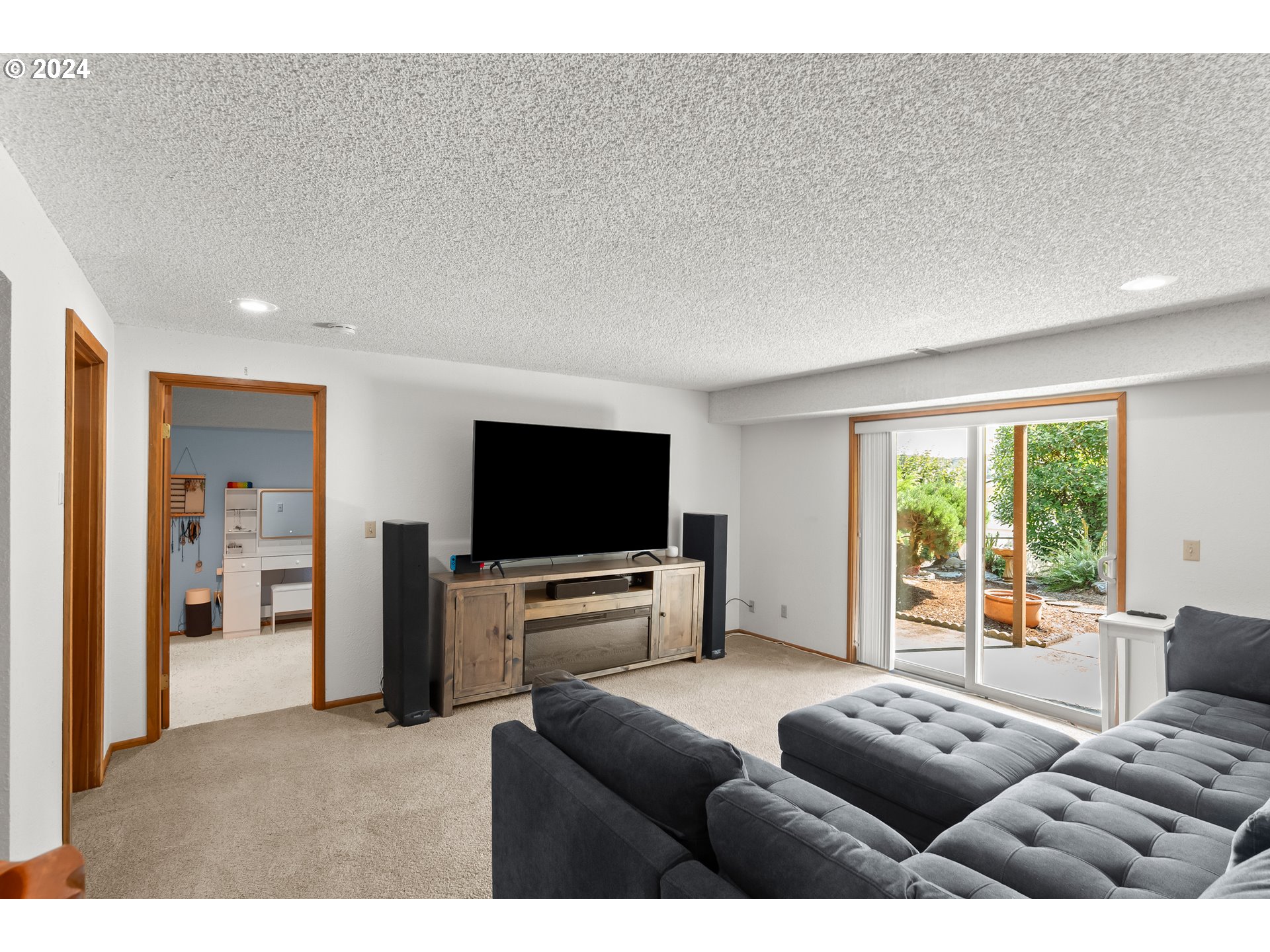 3264 GLEN CREEK RD NW