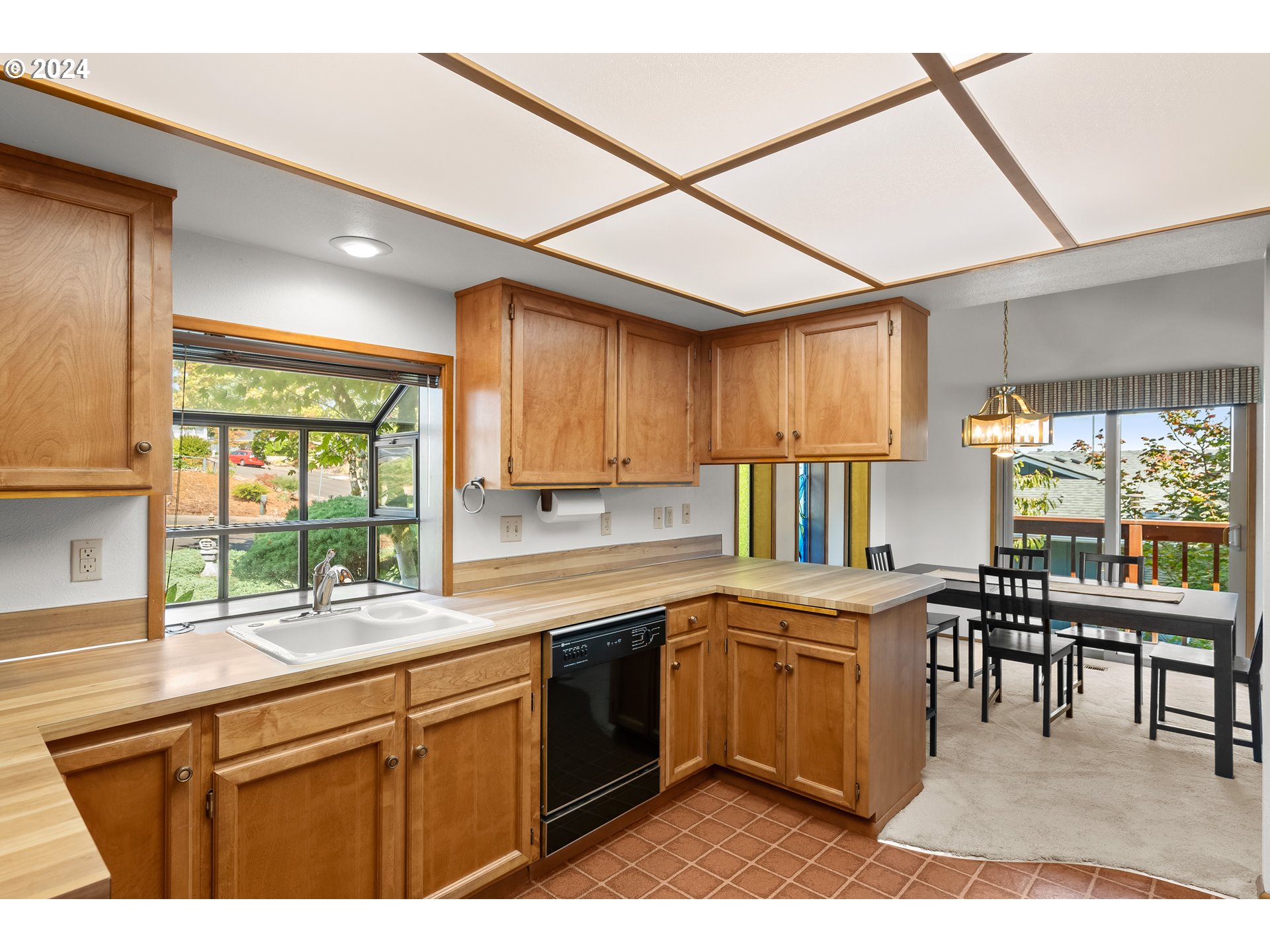 3264 GLEN CREEK RD NW