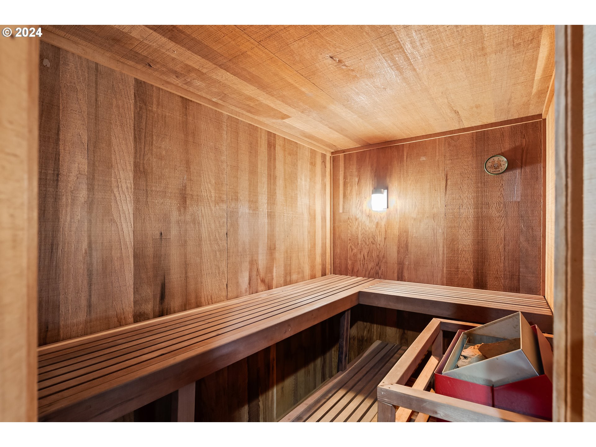 3264 GLEN CREEK RD NW