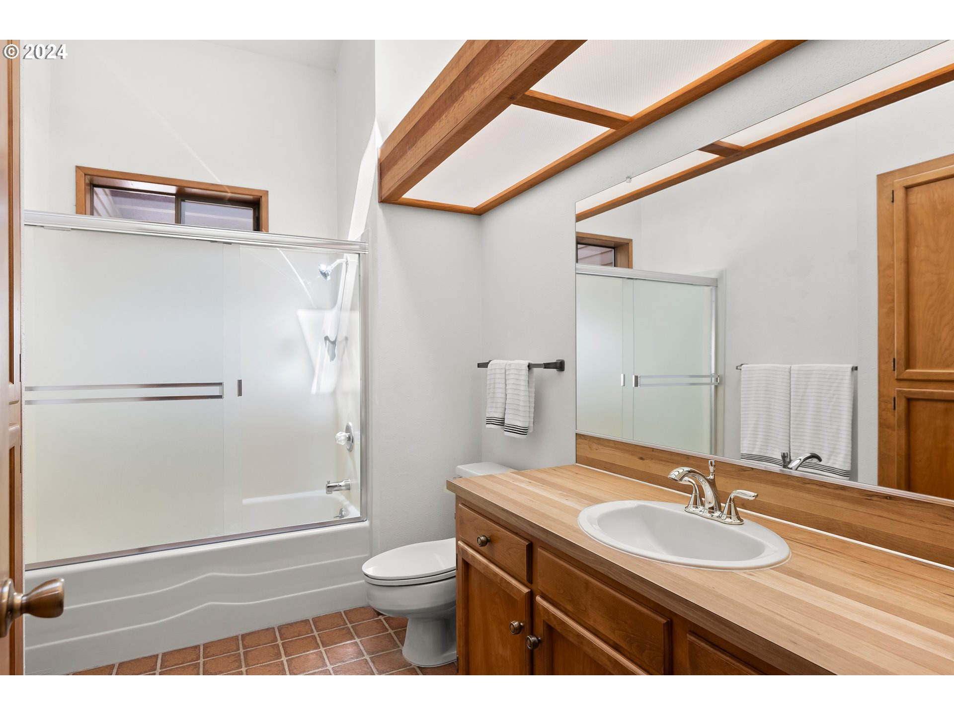 3264 GLEN CREEK RD NW