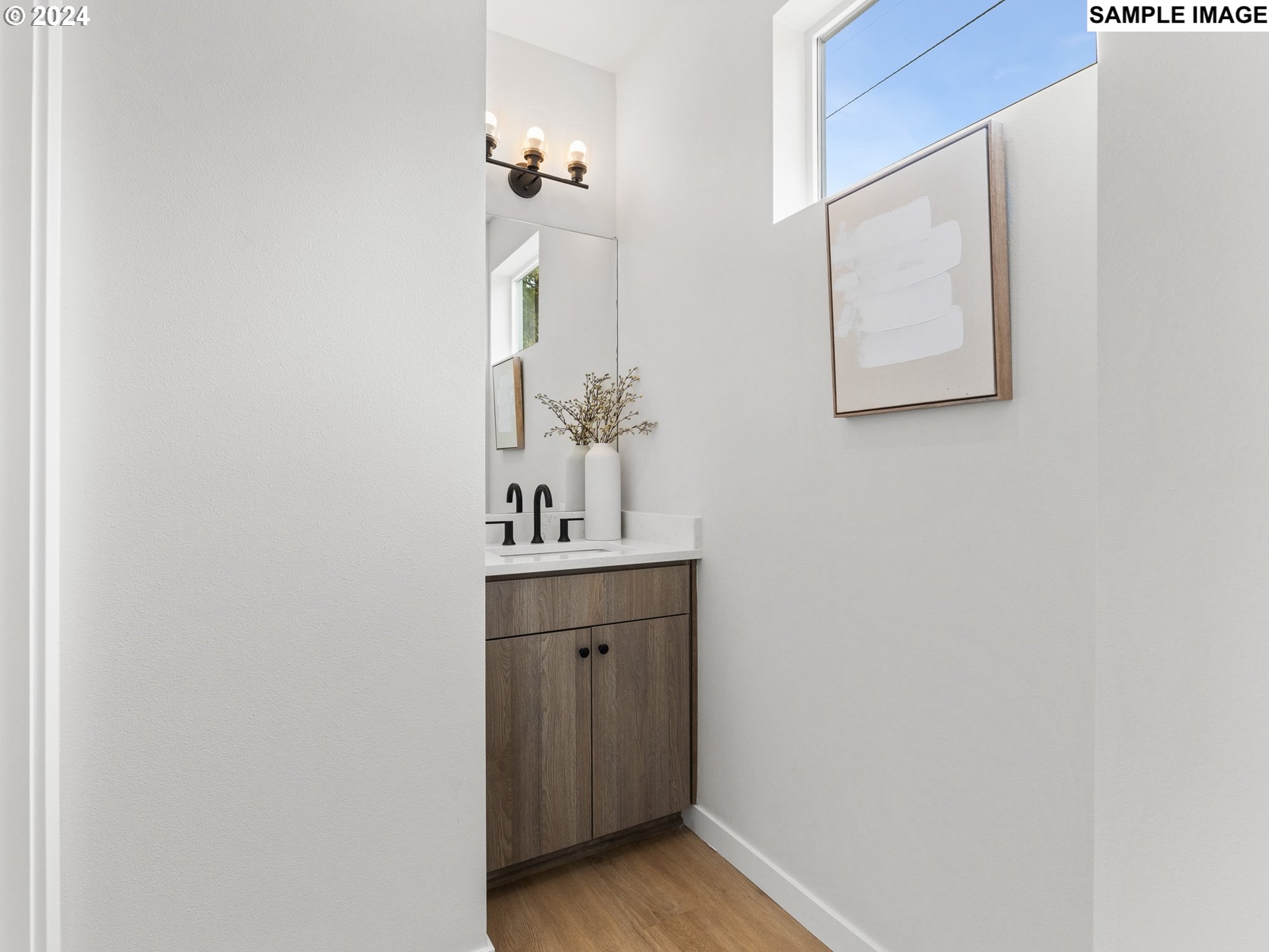 6905 N Bank ST, Portland