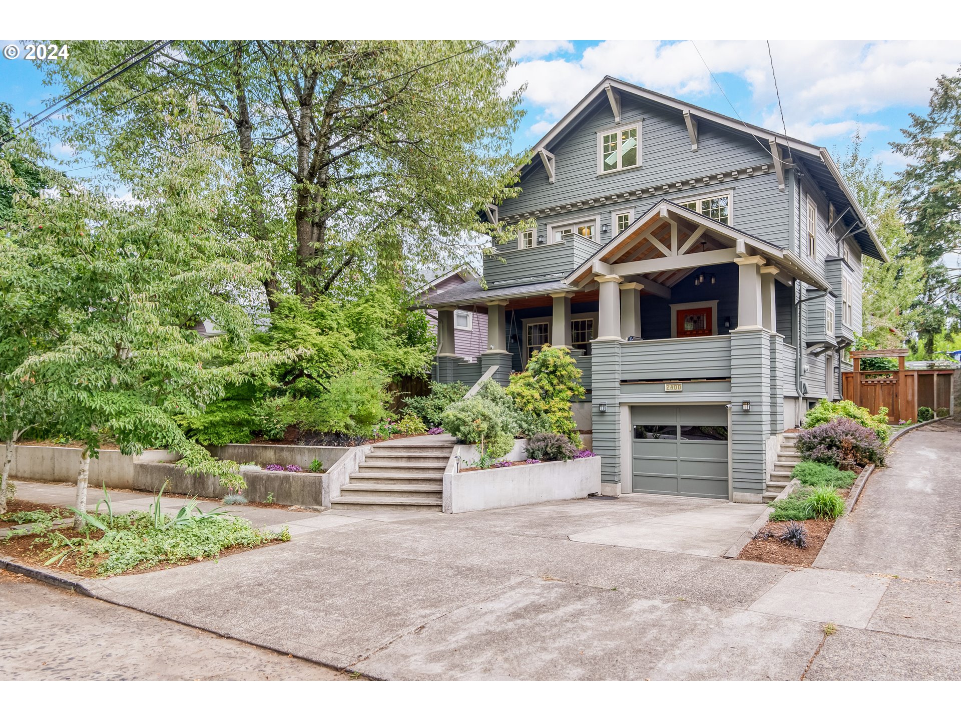 2400 NE 25TH AVE