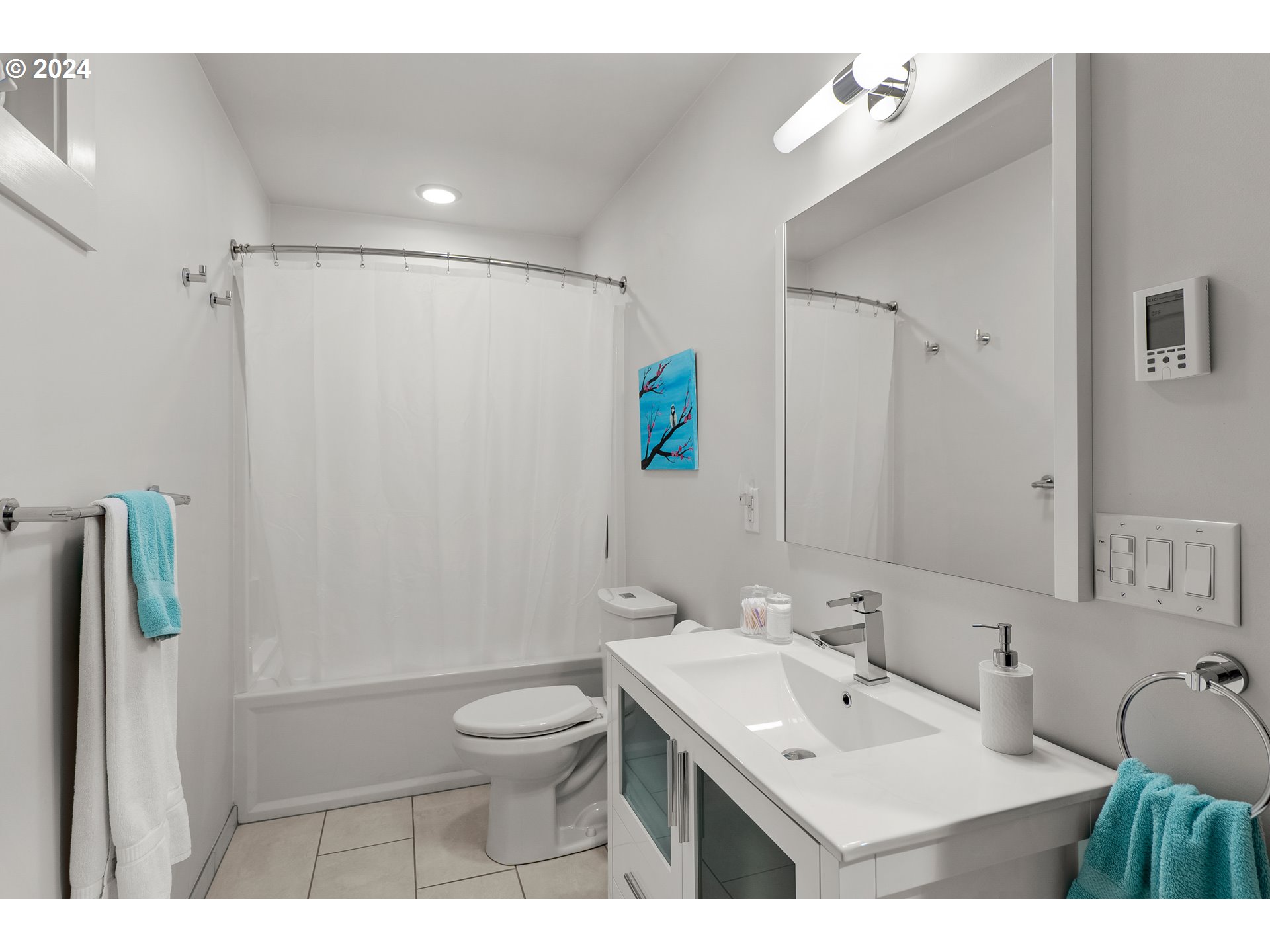 2400 NE 25TH AVE