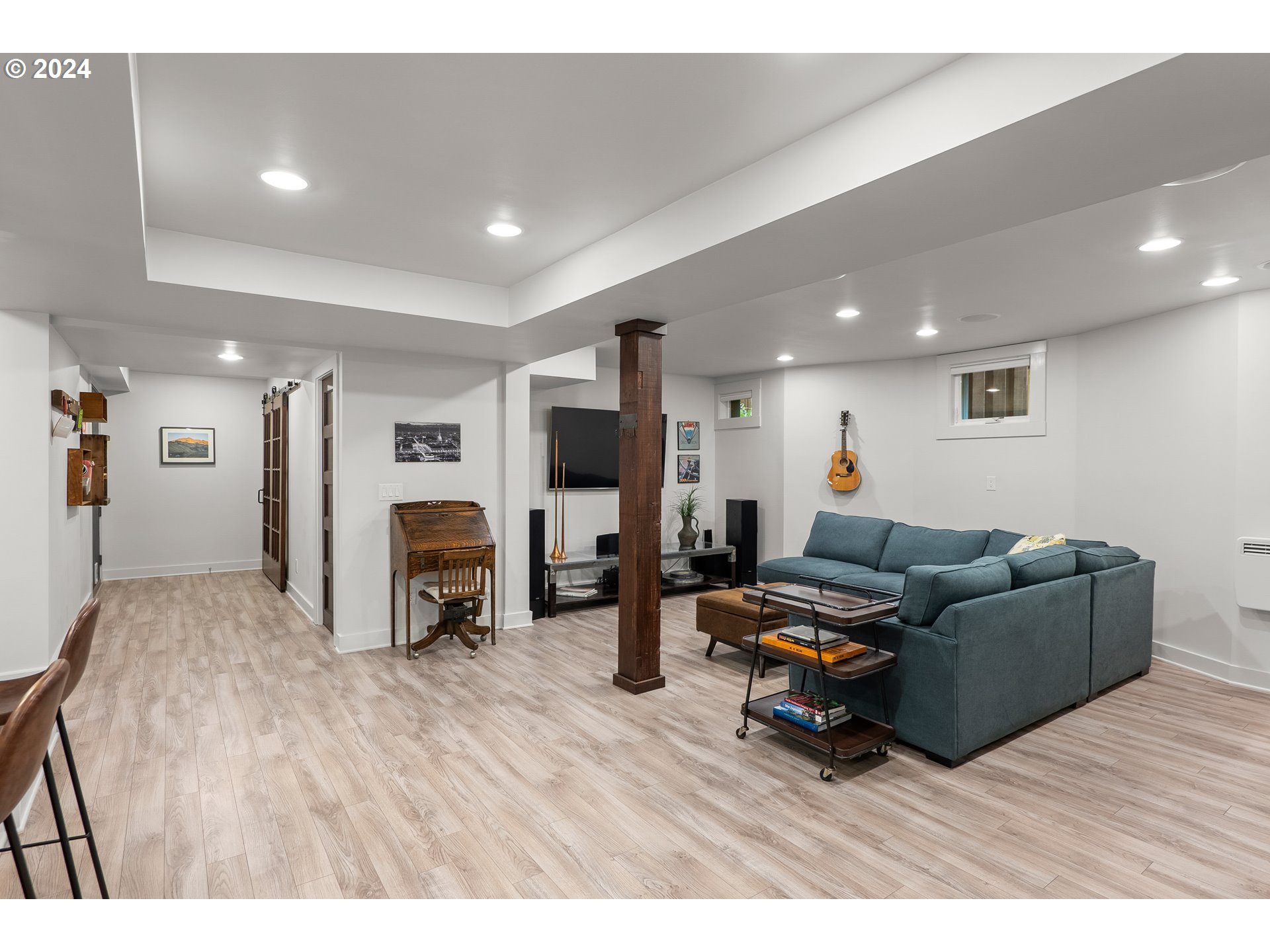 2400 NE 25TH AVE