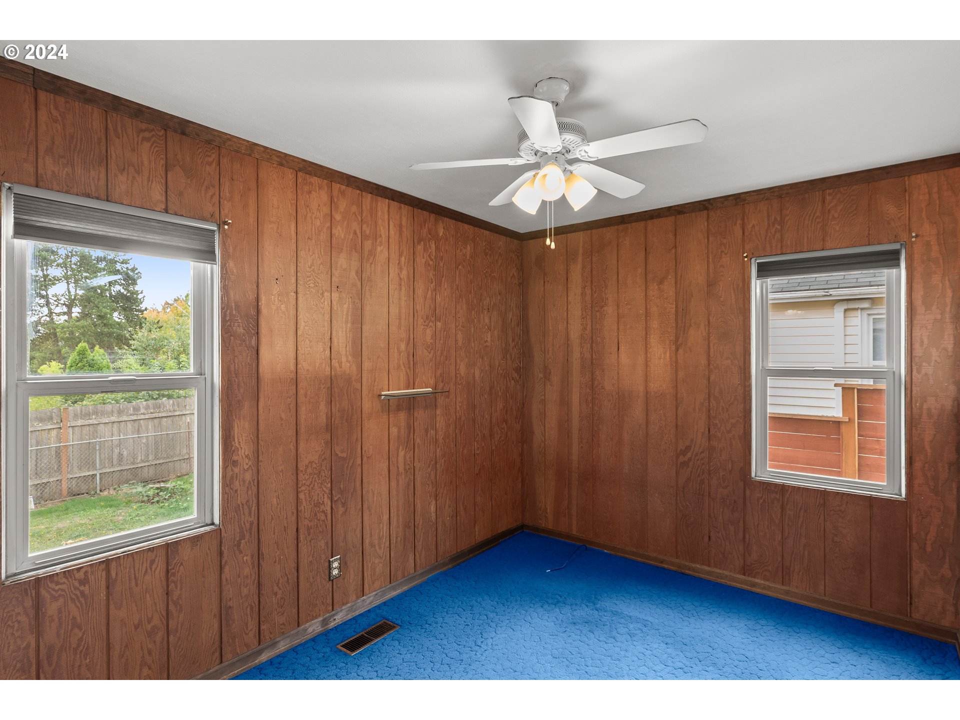 3592 SE GLADSTONE ST