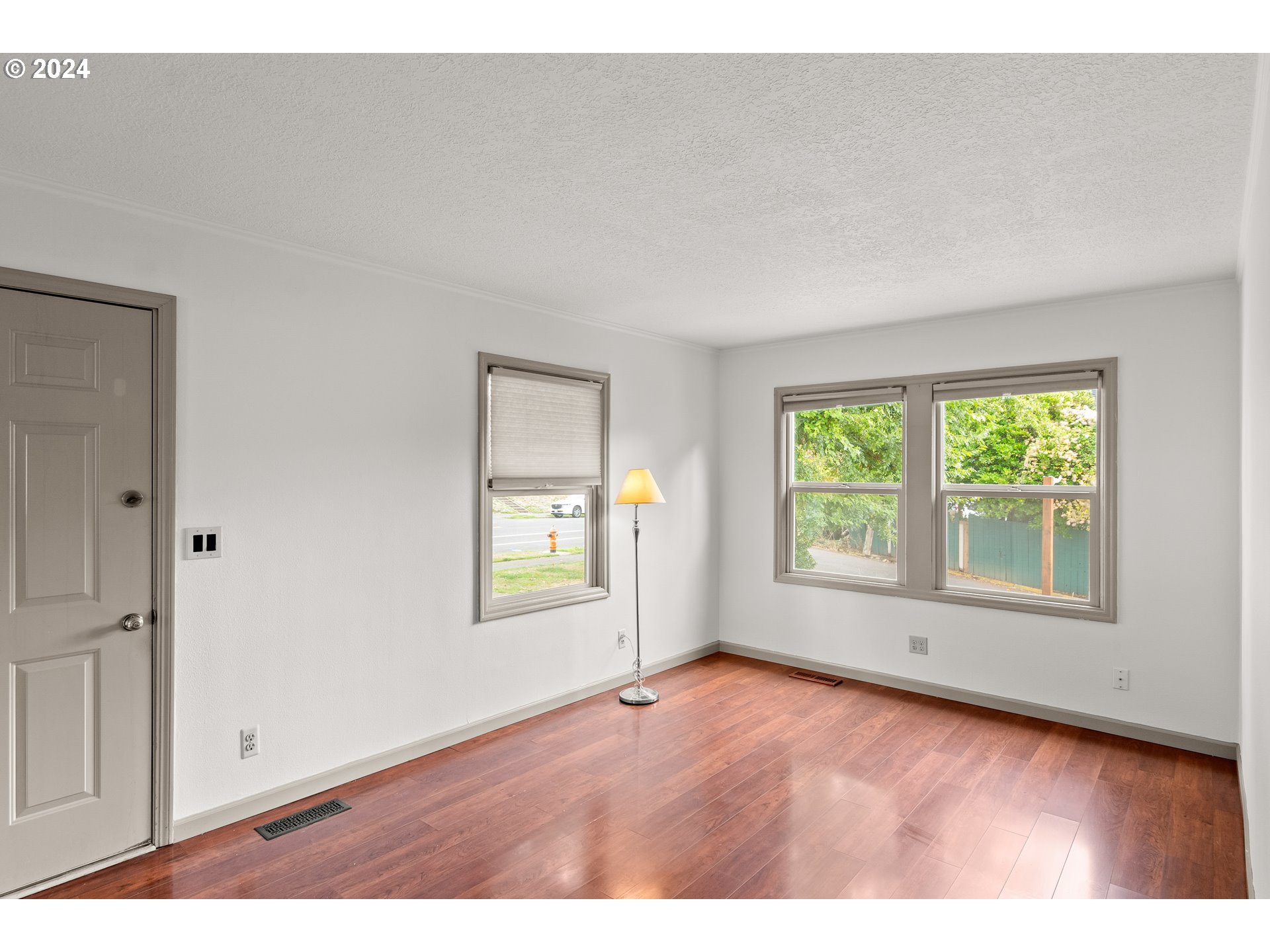 3592 SE GLADSTONE ST