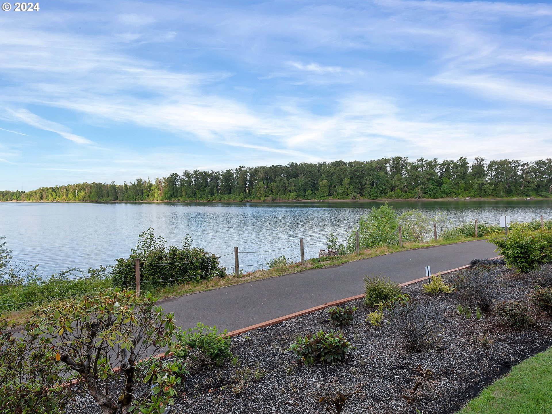 5110 S LANDING DR 106