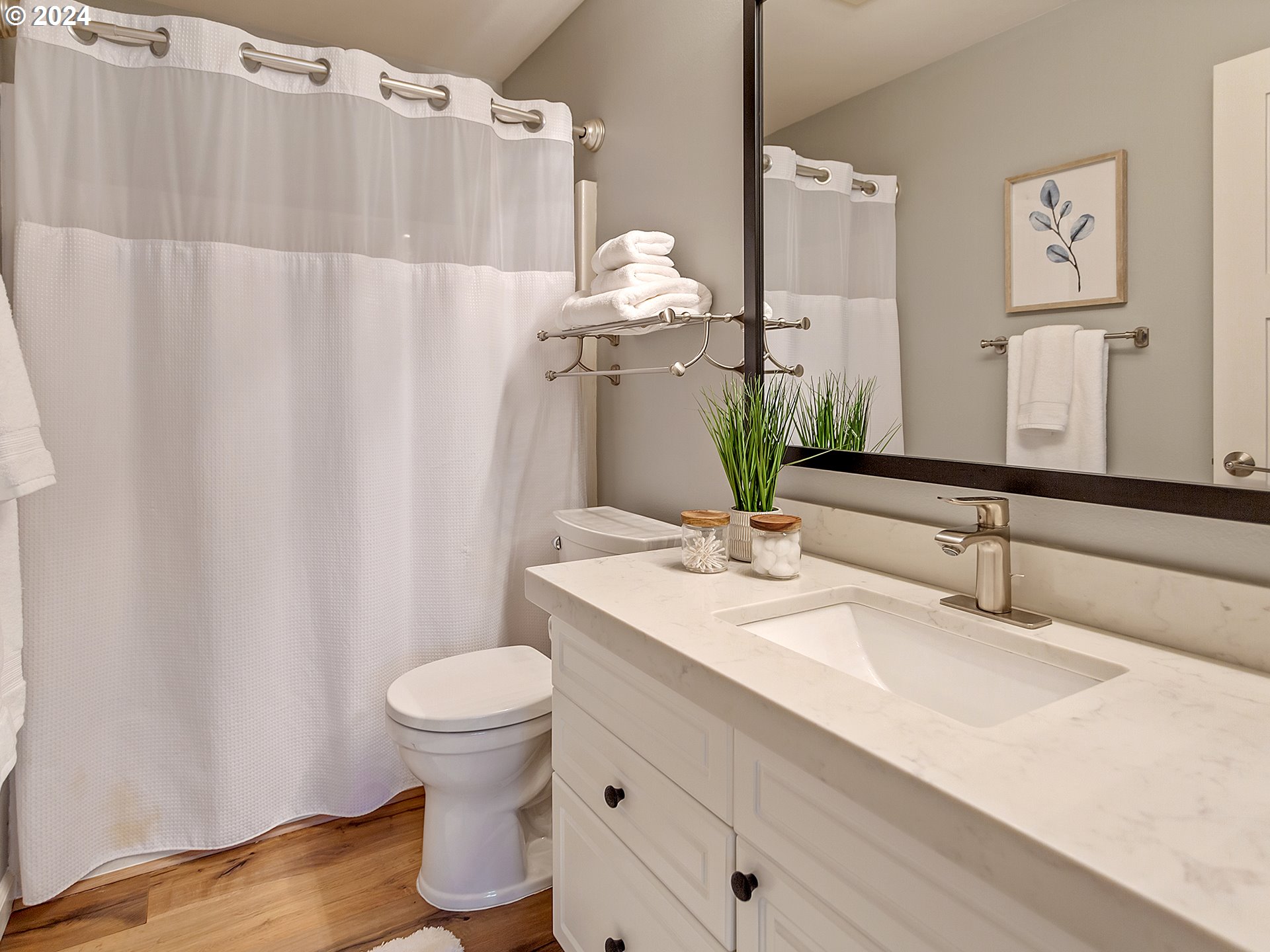 5110 S LANDING DR 106