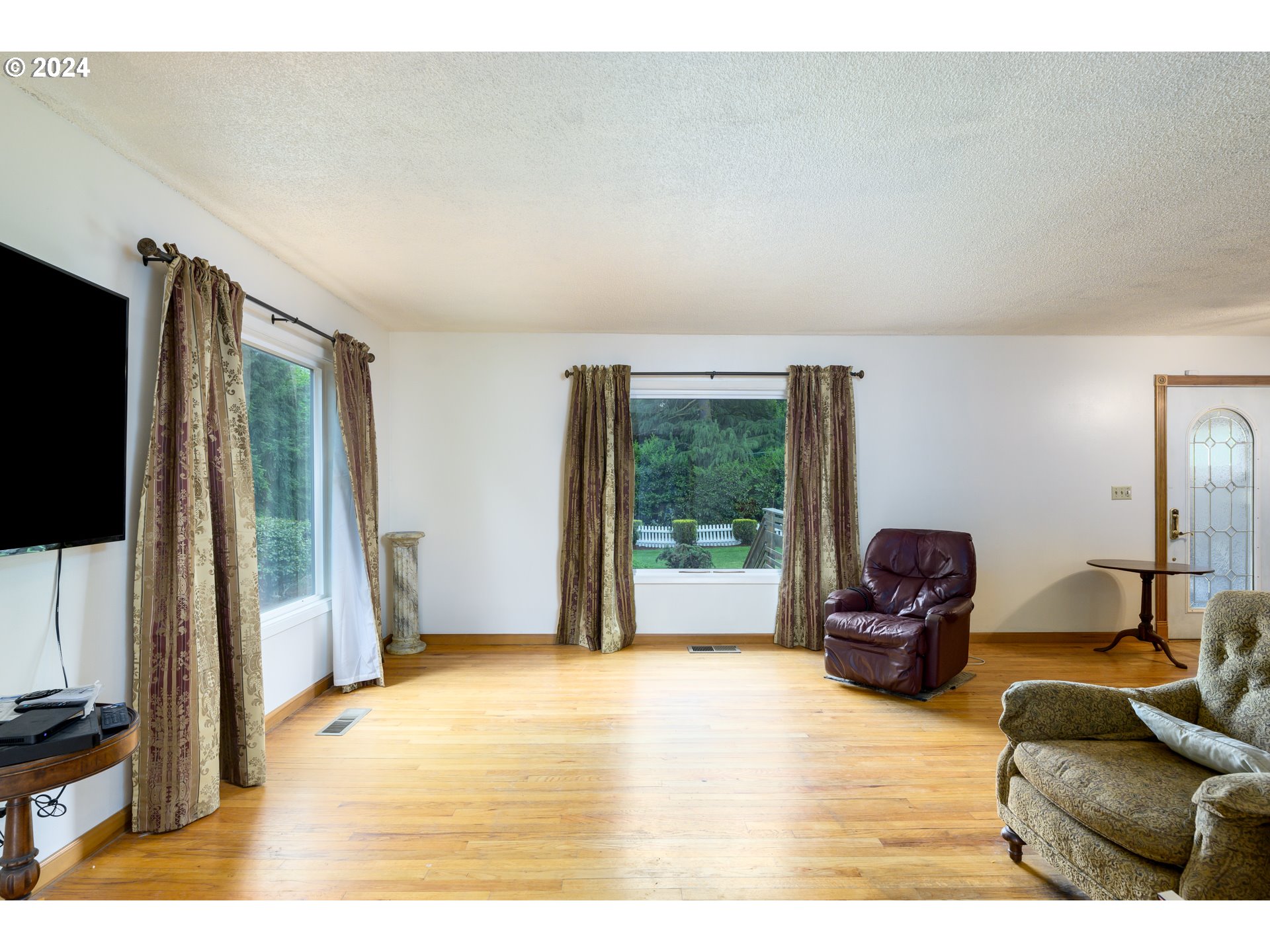 26130 SW CHEHALEM STATION RD