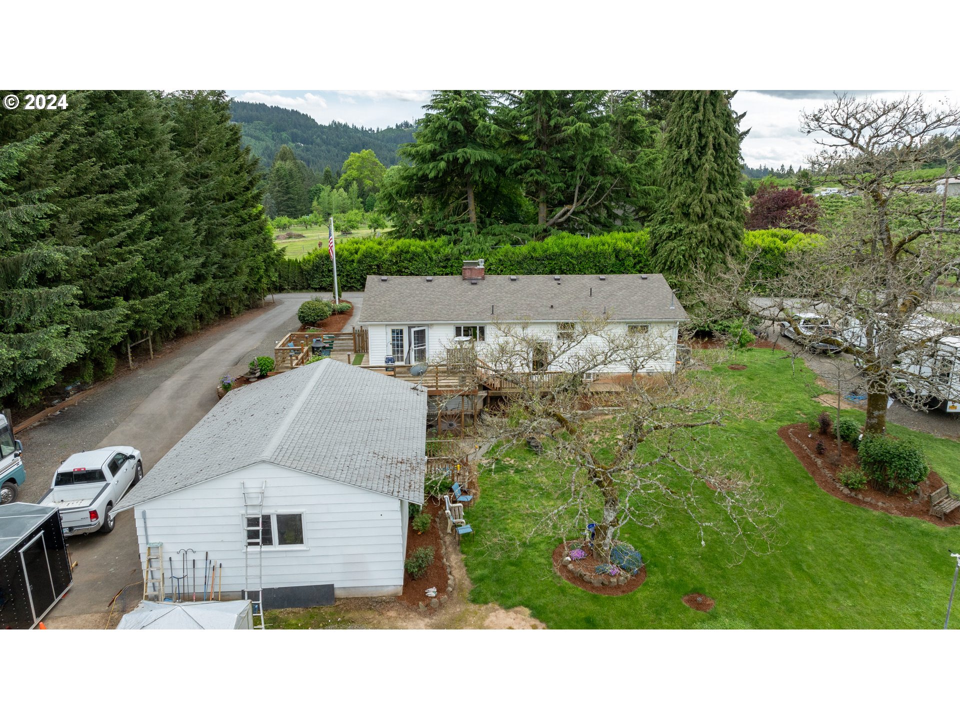 26130 SW CHEHALEM STATION RD