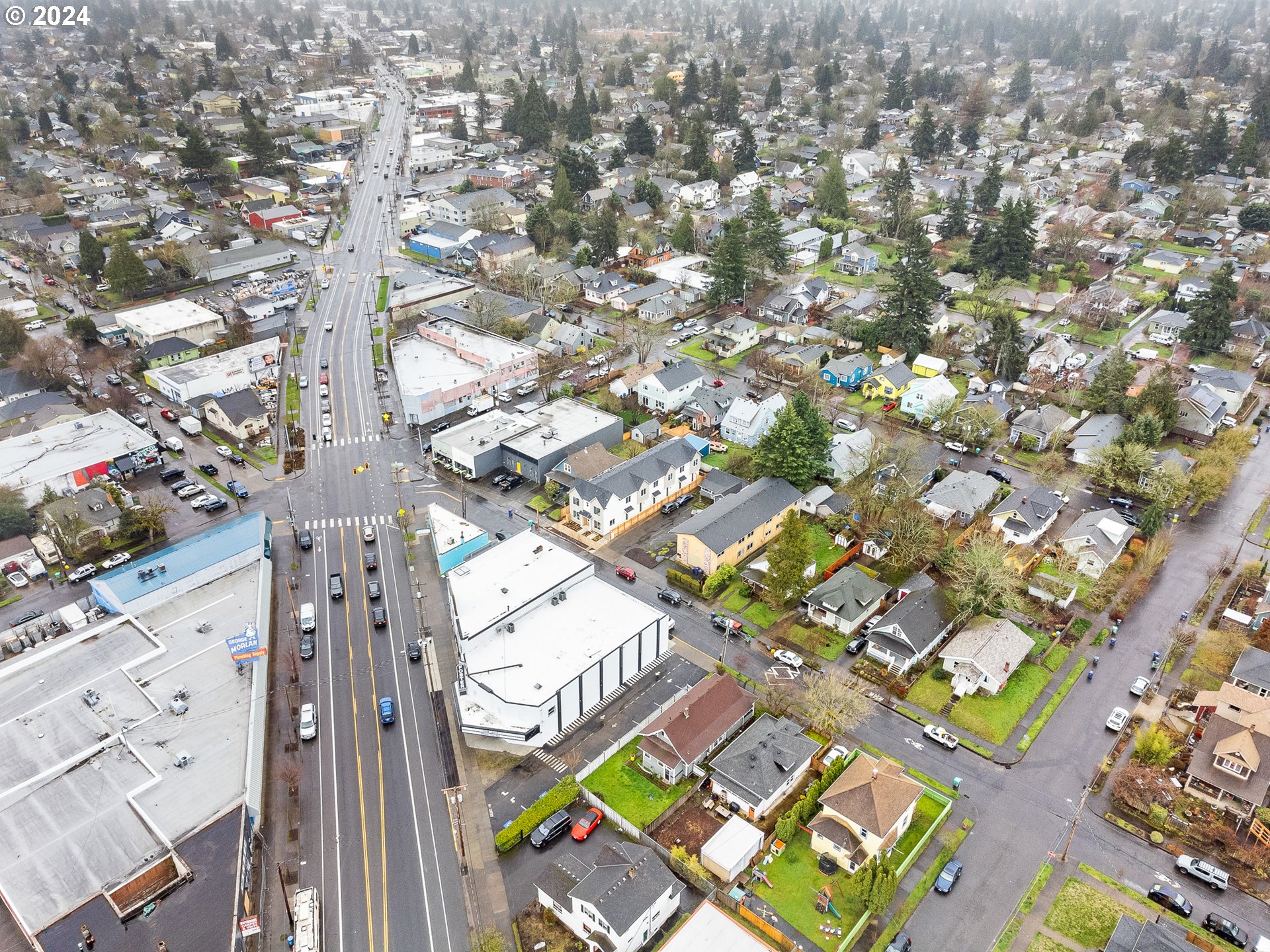 5542 SE Center ST 2, Portland Unit: 2