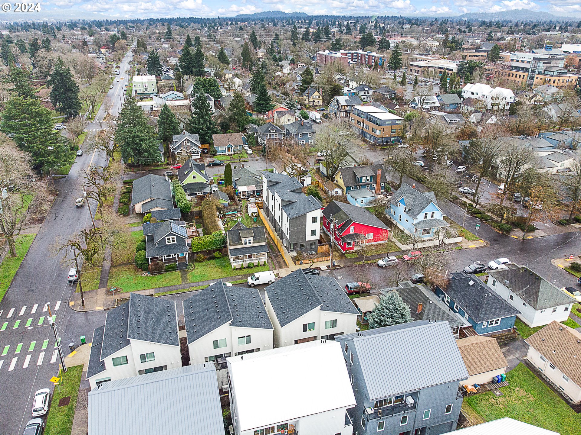 5922 N Michigan AVE 1