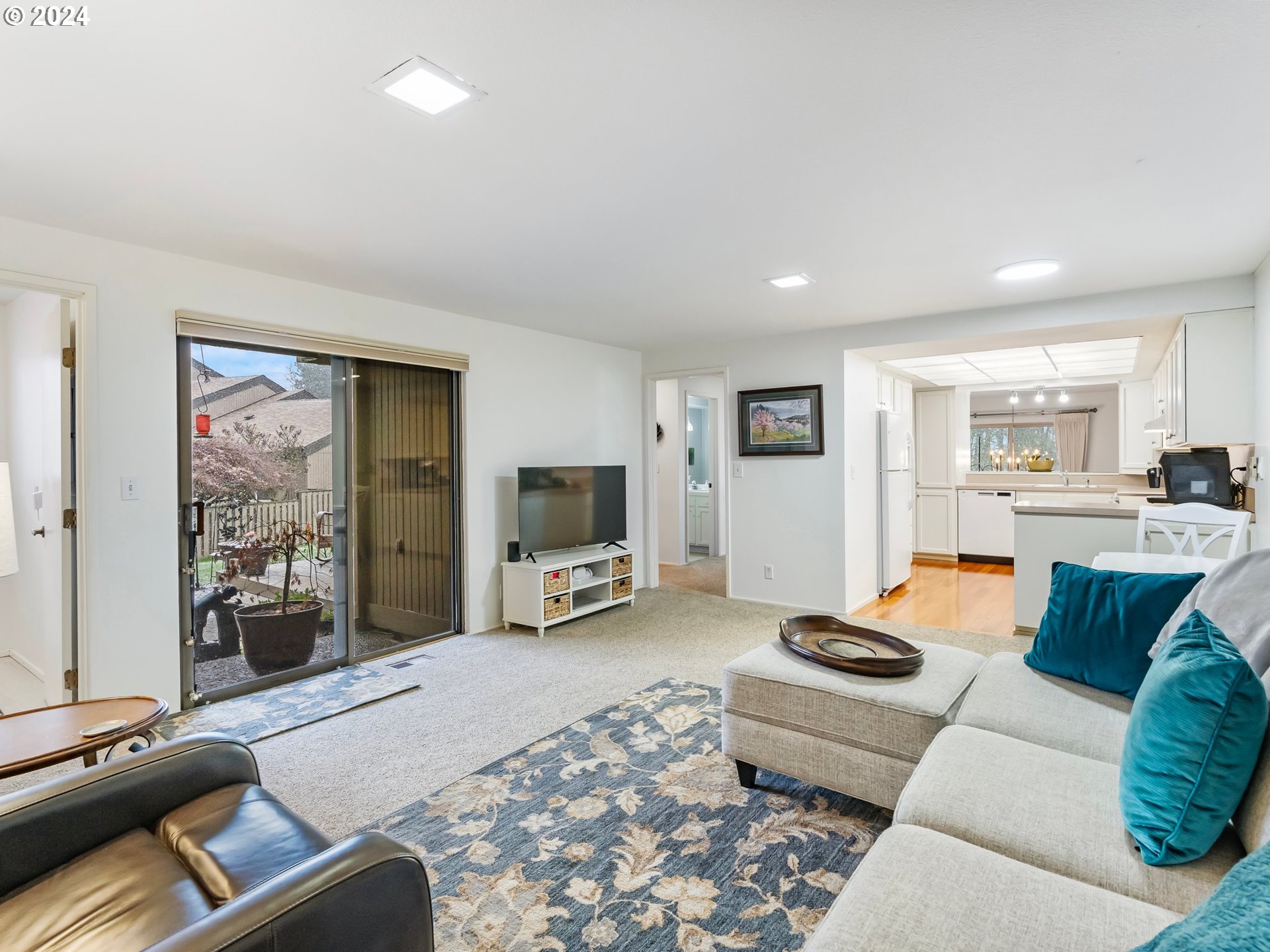 6735 CONTINENTAL CIR