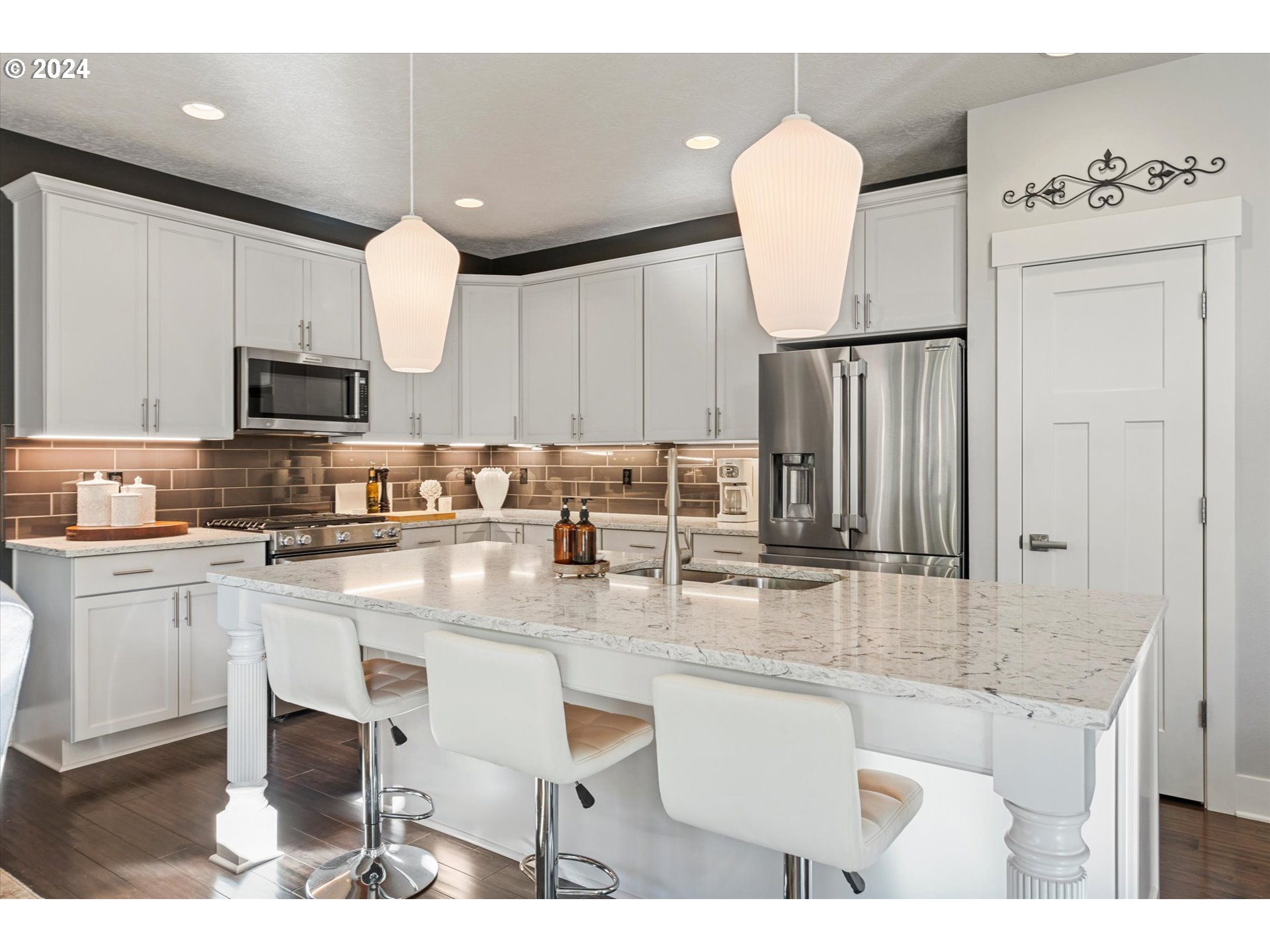 1239 SW FOREST GLEN DR, McMinnville