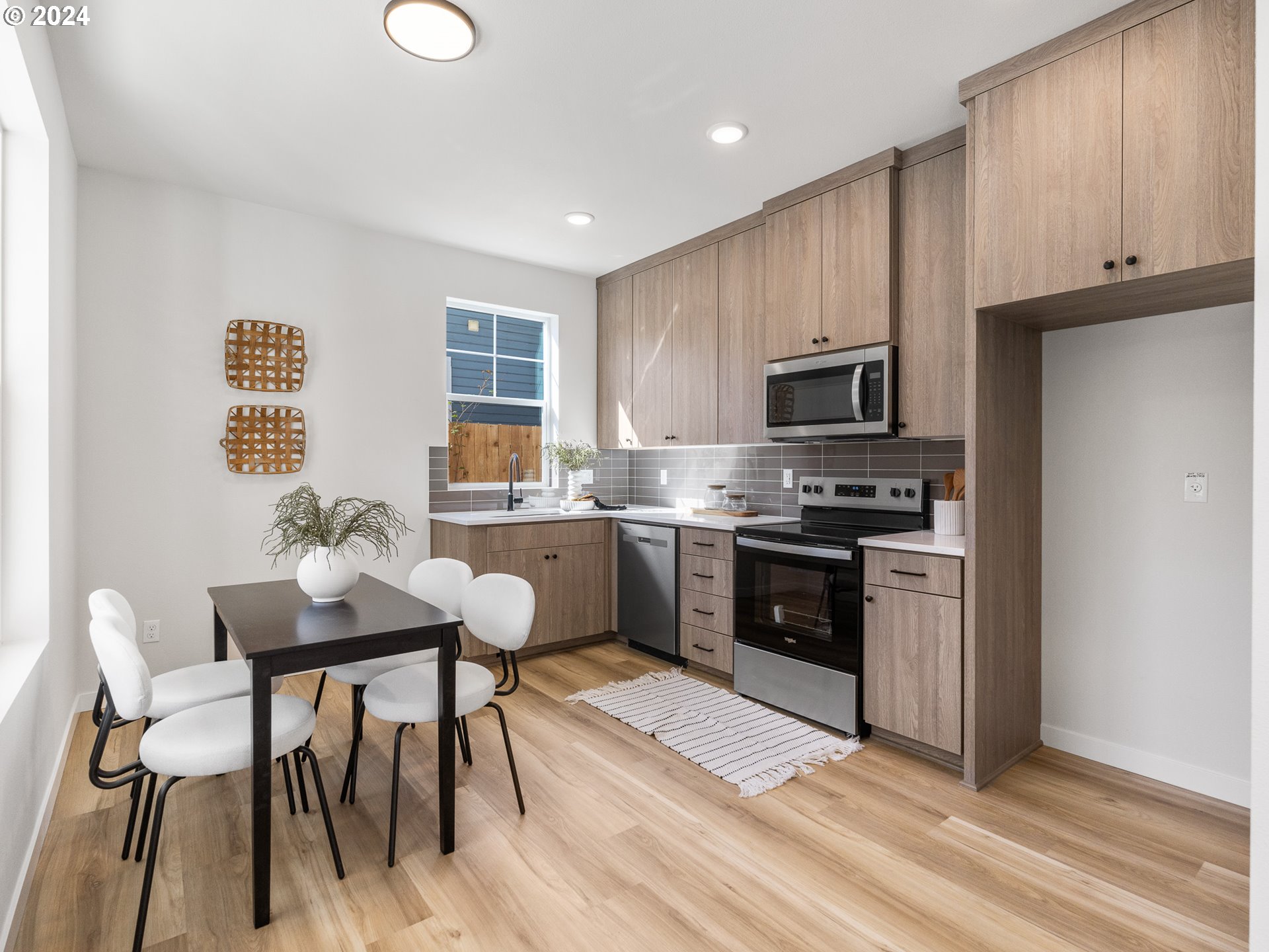 7475 N New York AVE 1