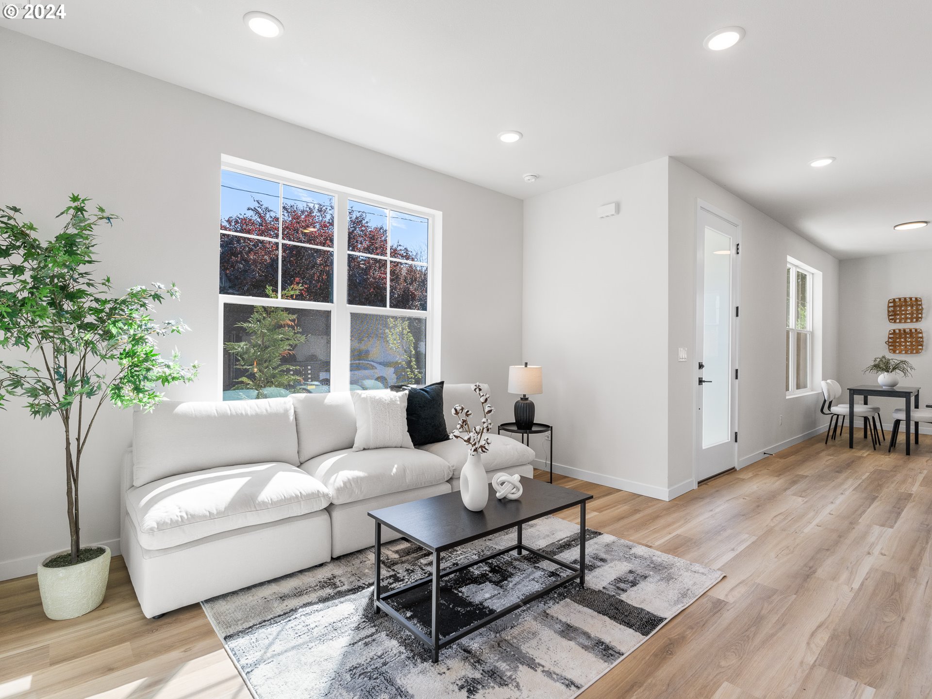 7475 N New York AVE 1