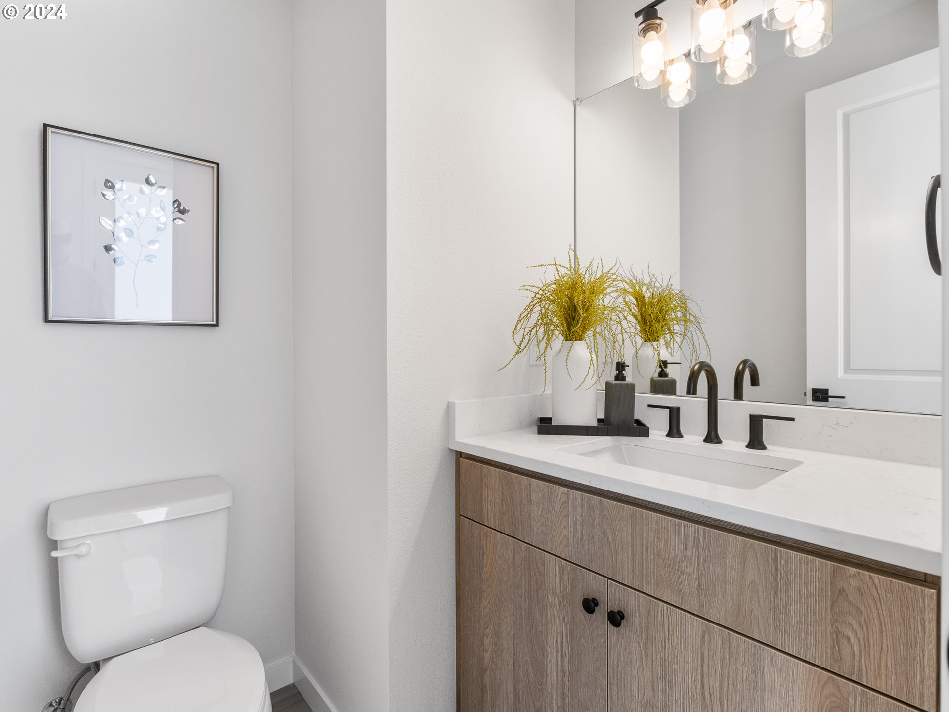 7475 N New York AVE 1