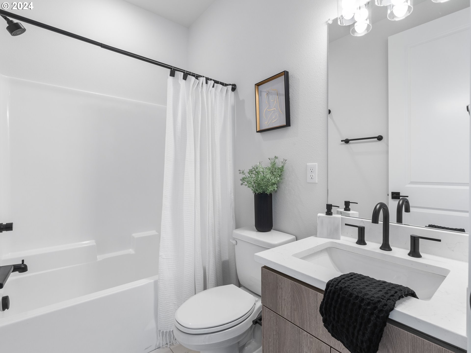 7475 N New York AVE 1