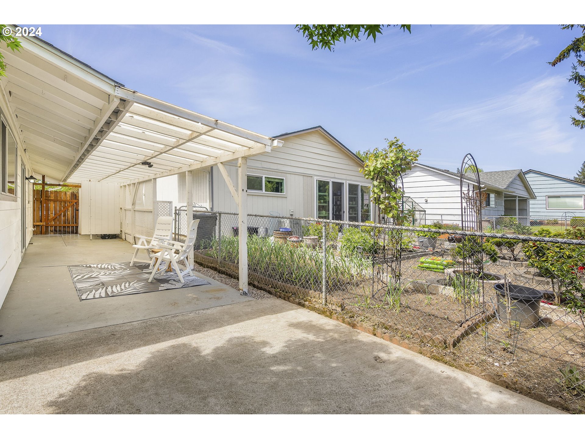 16190 SW ROYALTY PKWY