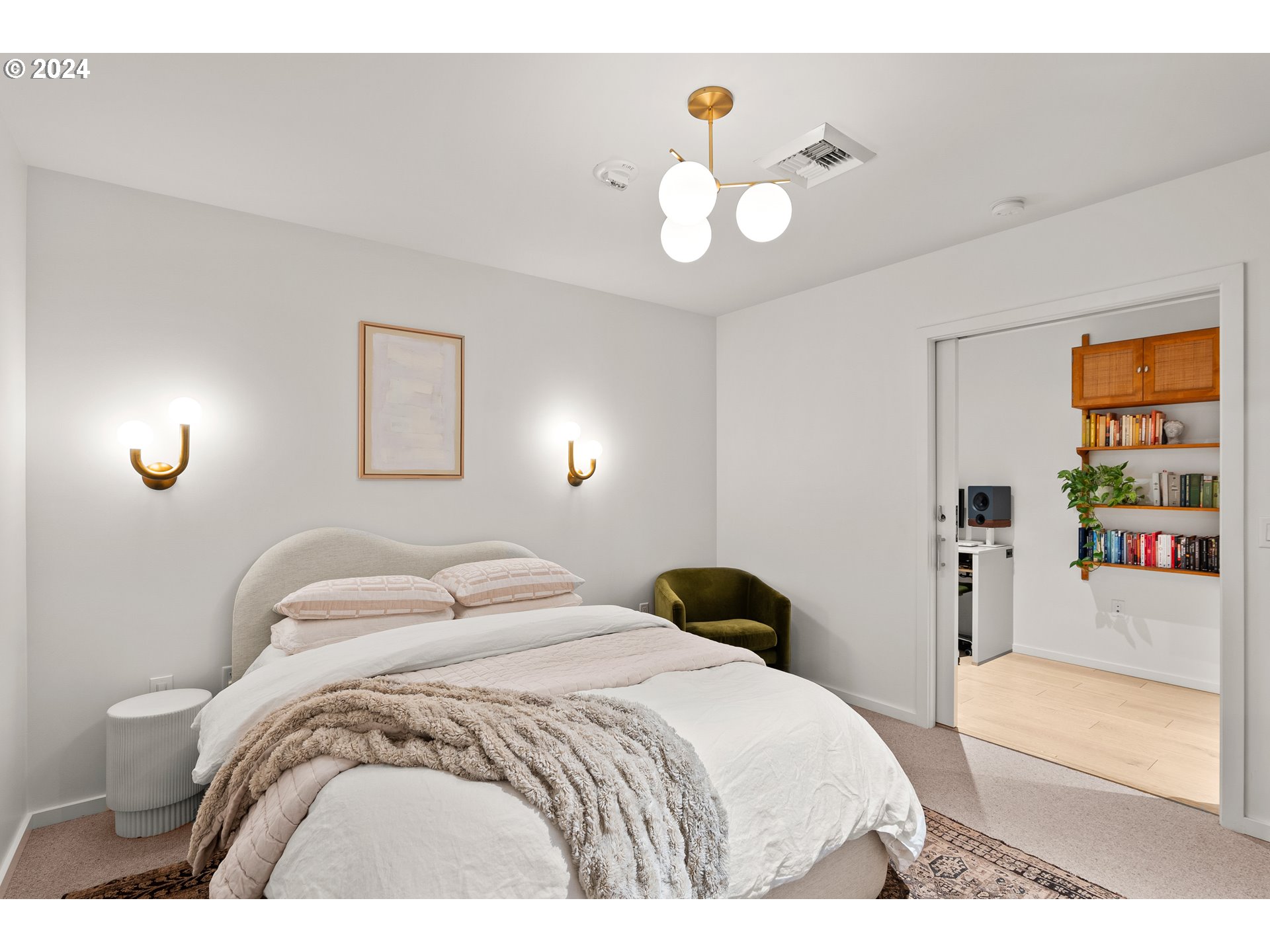 1150 NW QUIMBY ST 208