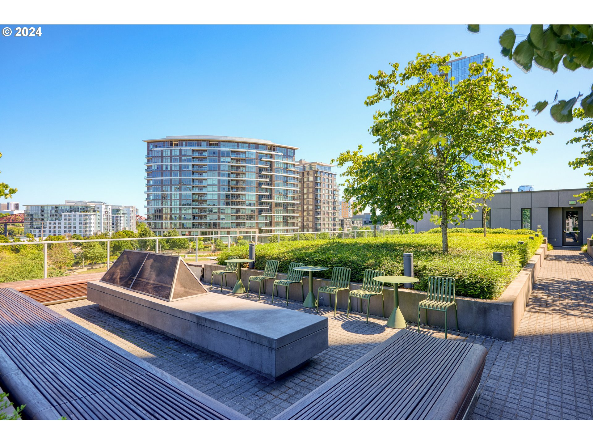 1150 NW QUIMBY ST 208