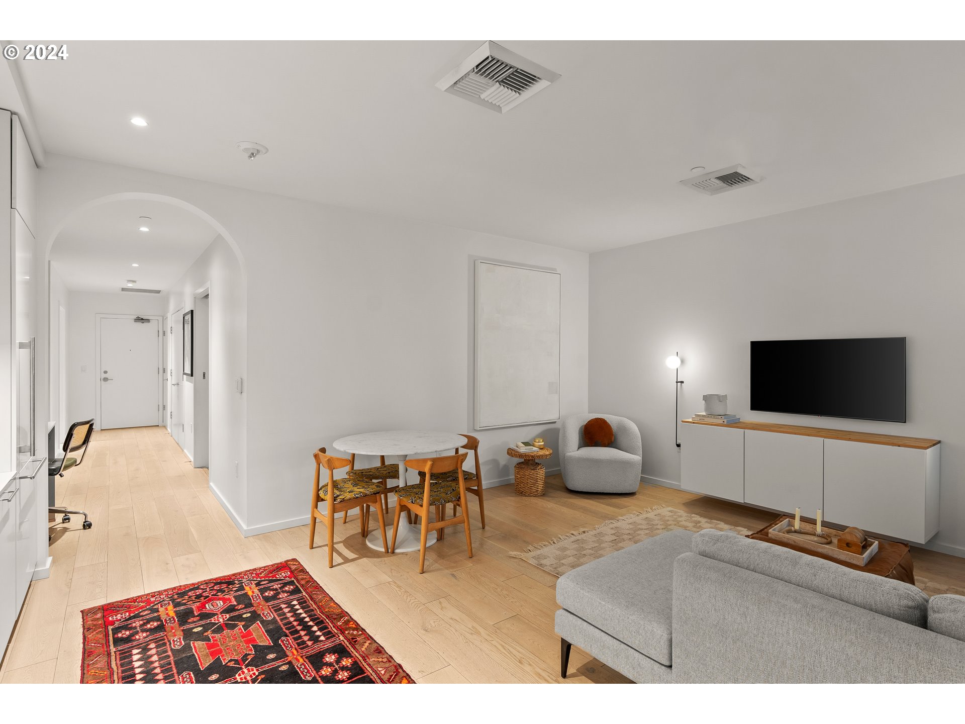 1150 NW QUIMBY ST 208