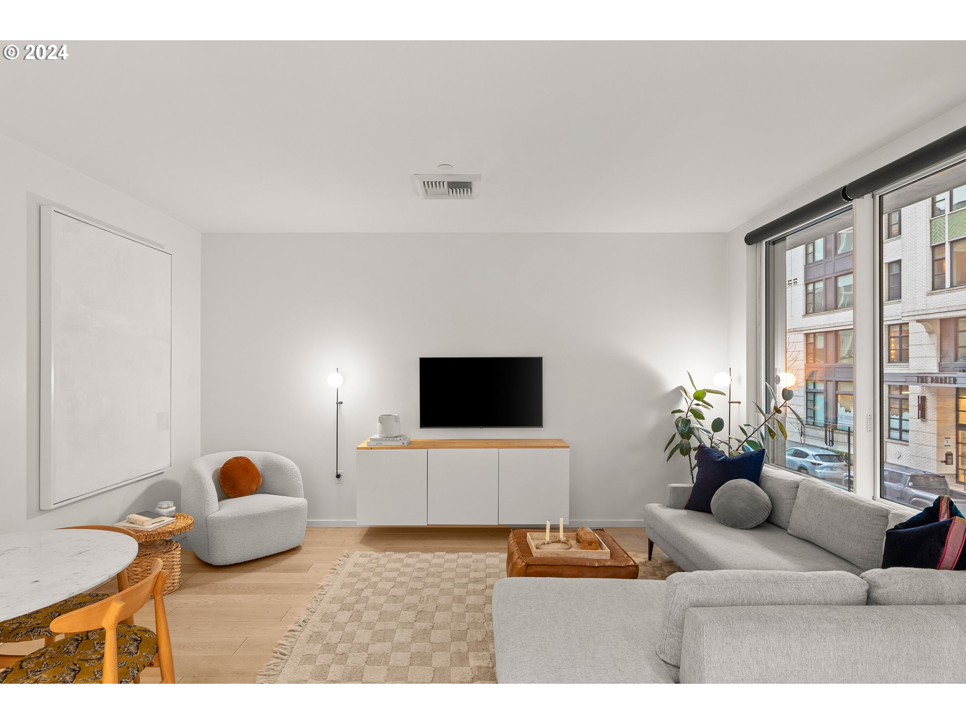 1150 NW QUIMBY ST 208