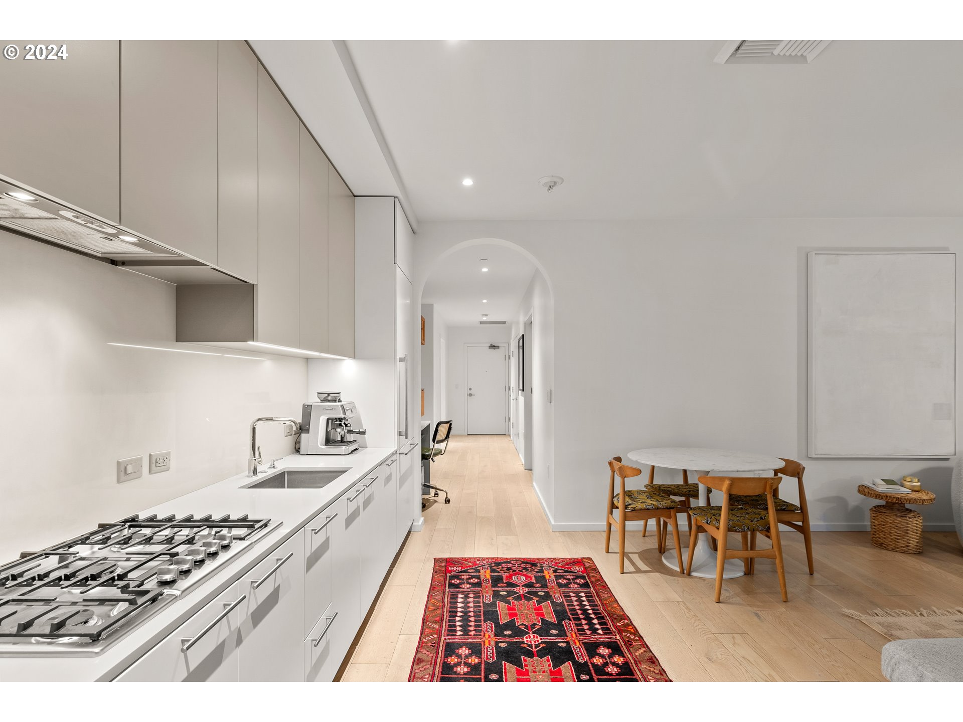 1150 NW QUIMBY ST 208