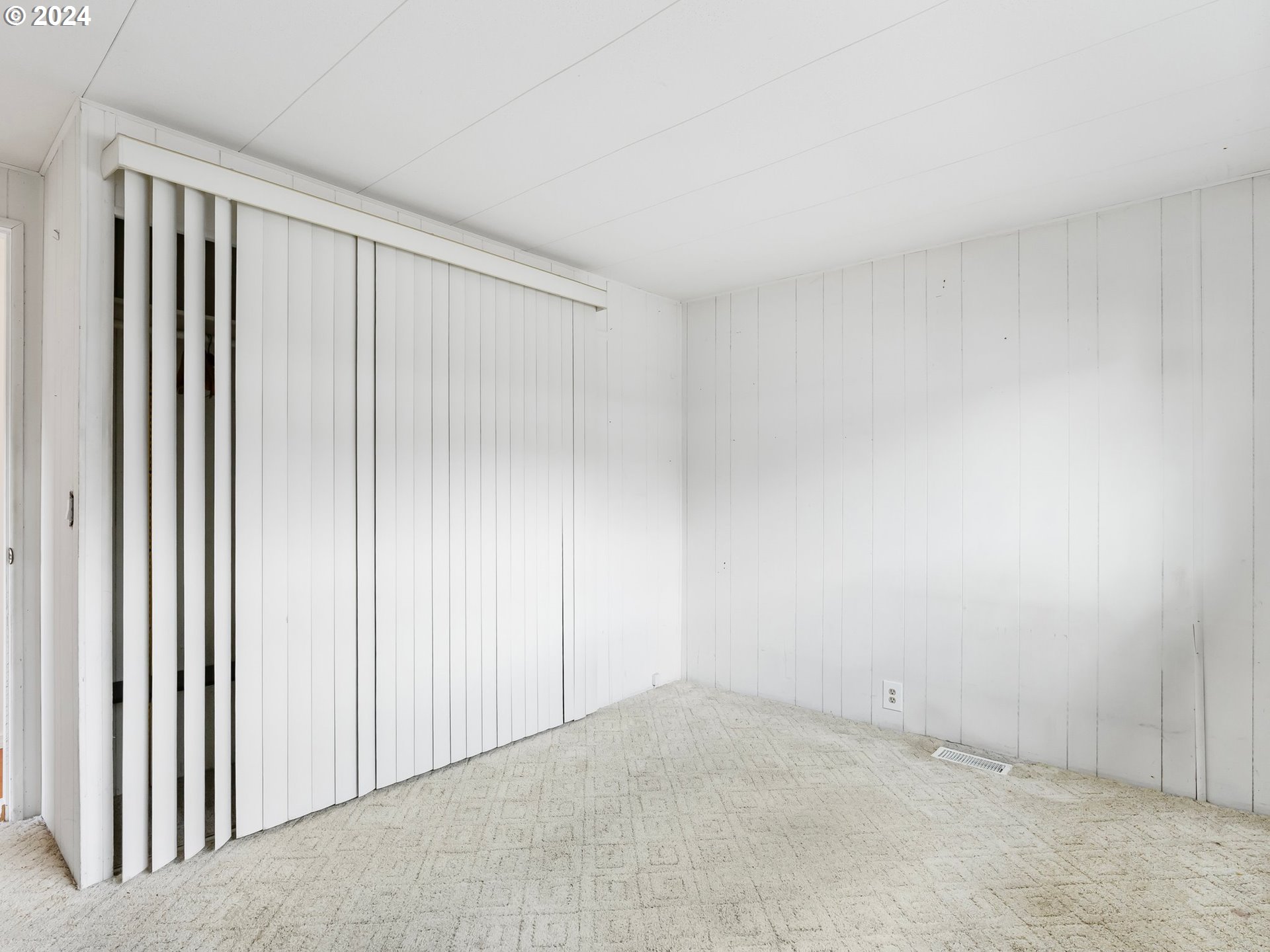 11694 SW ROYAL VILLA DR