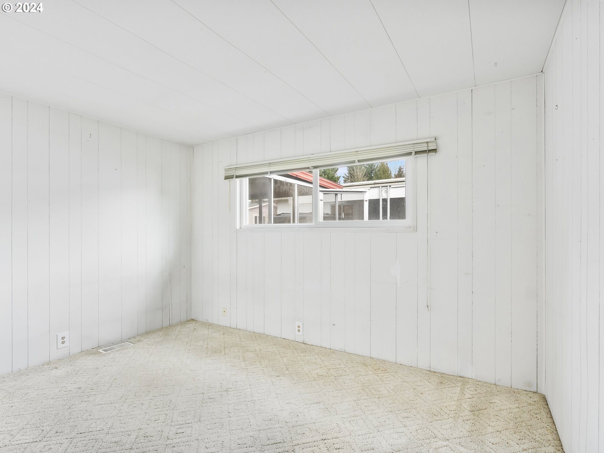 11694 SW ROYAL VILLA DR