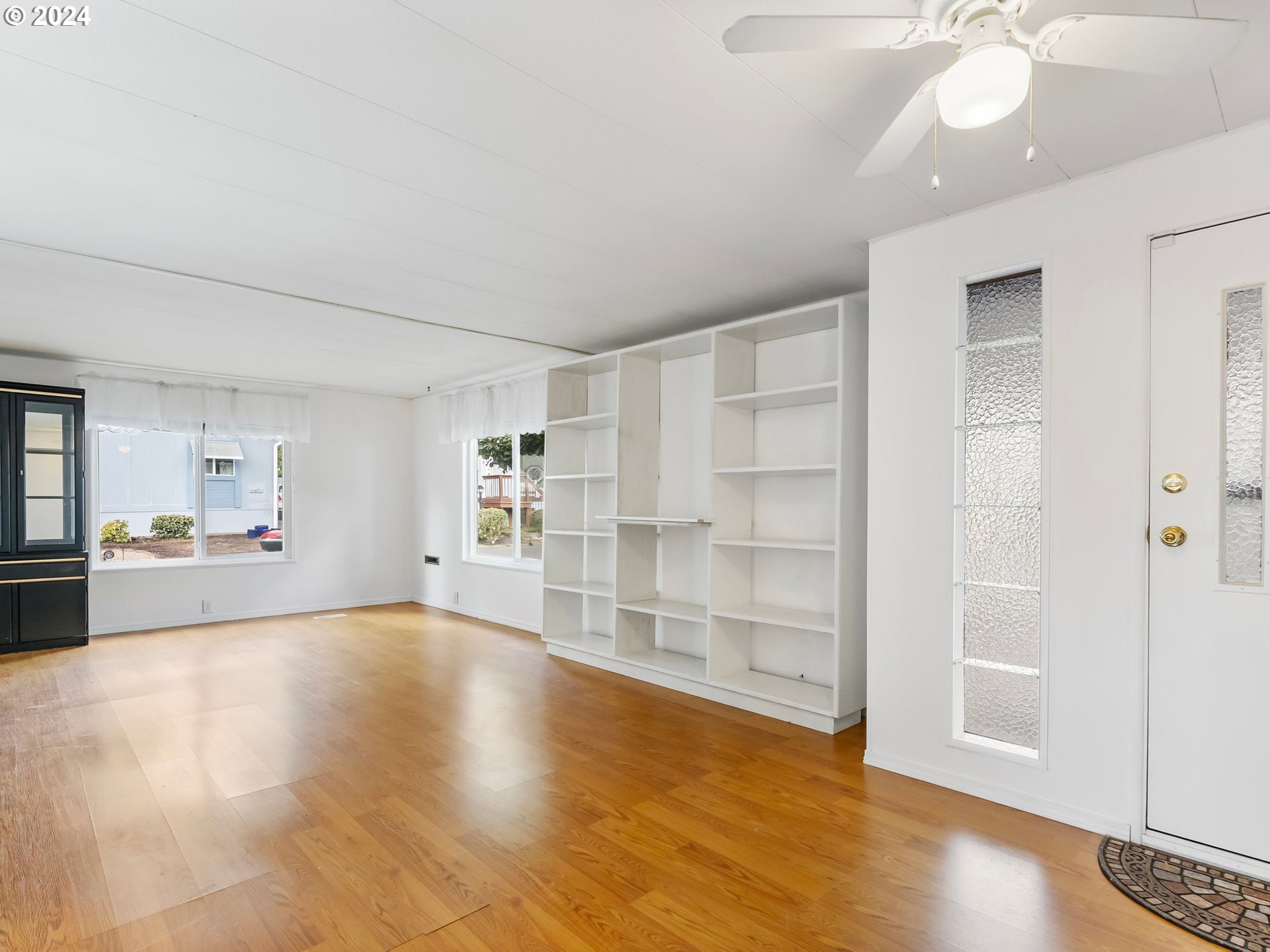 11694 SW ROYAL VILLA DR