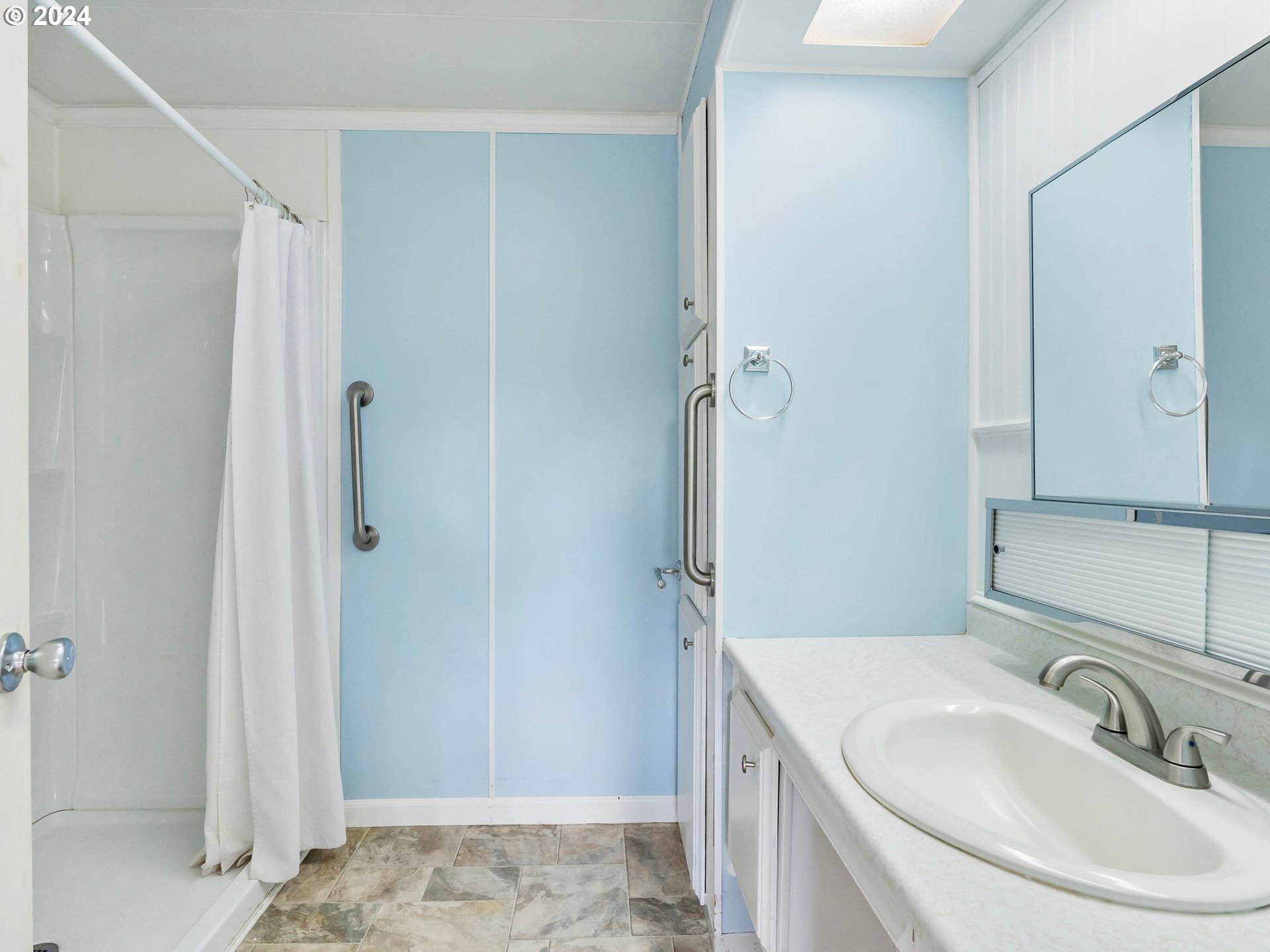 11694 SW ROYAL VILLA DR