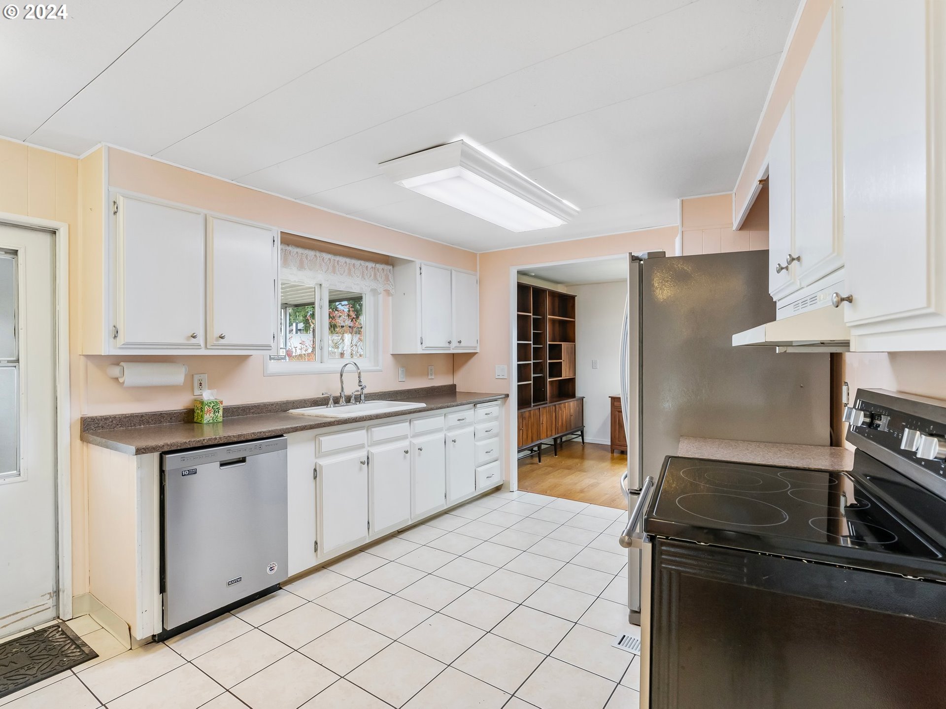 11694 SW ROYAL VILLA DR