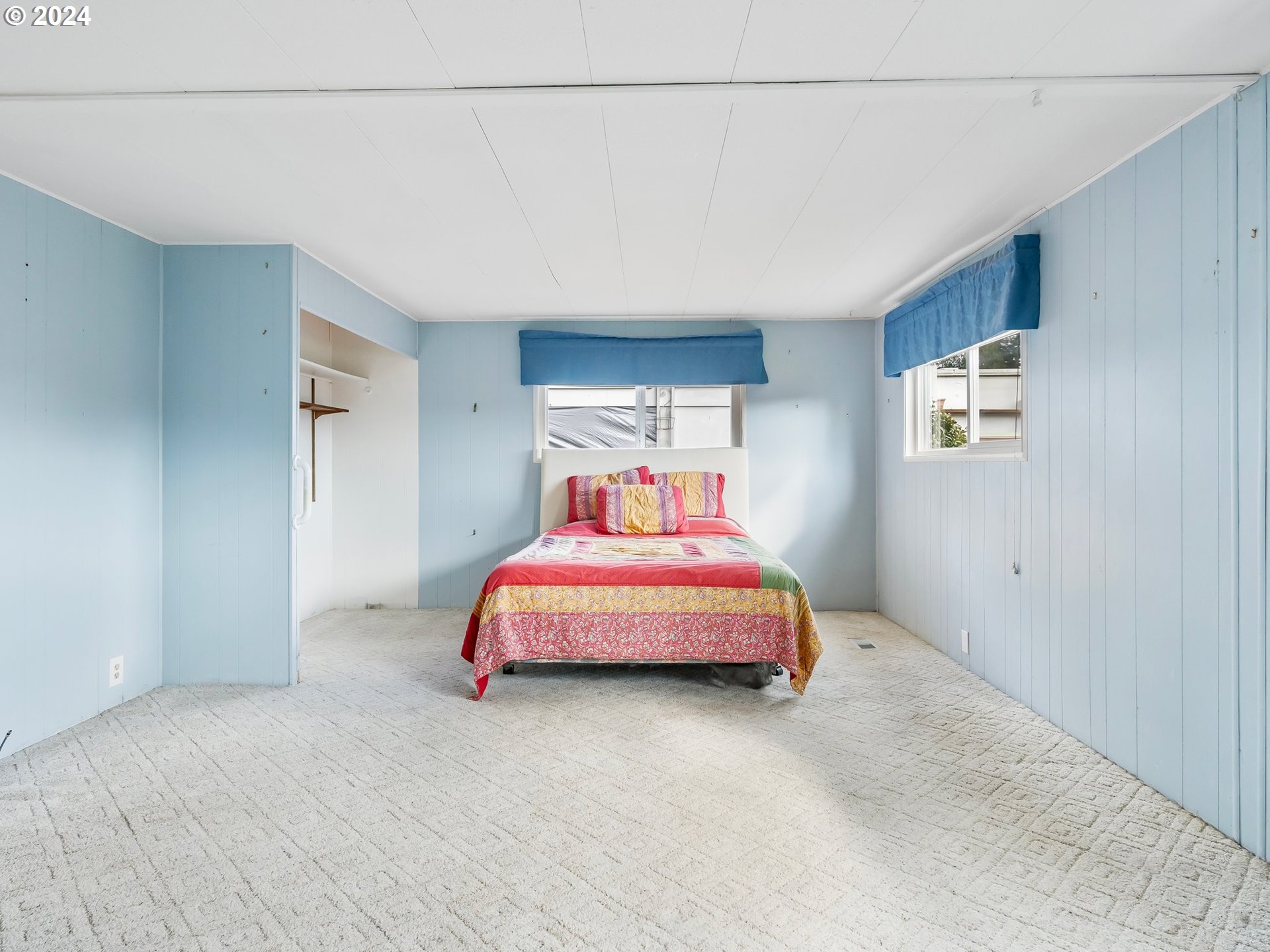 11694 SW ROYAL VILLA DR